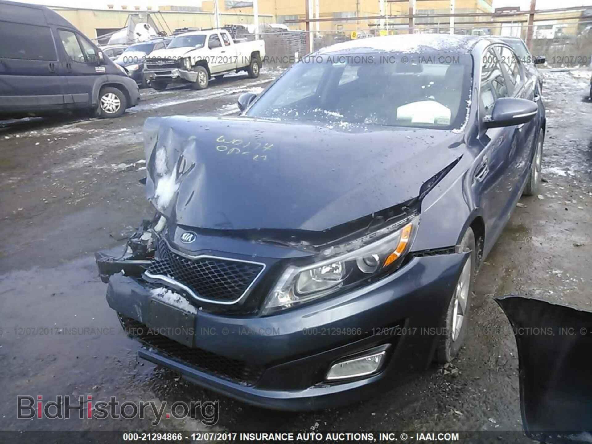 2015 Kia Optima - VIN: 5XXGM4A71FG370175 - Photo 2