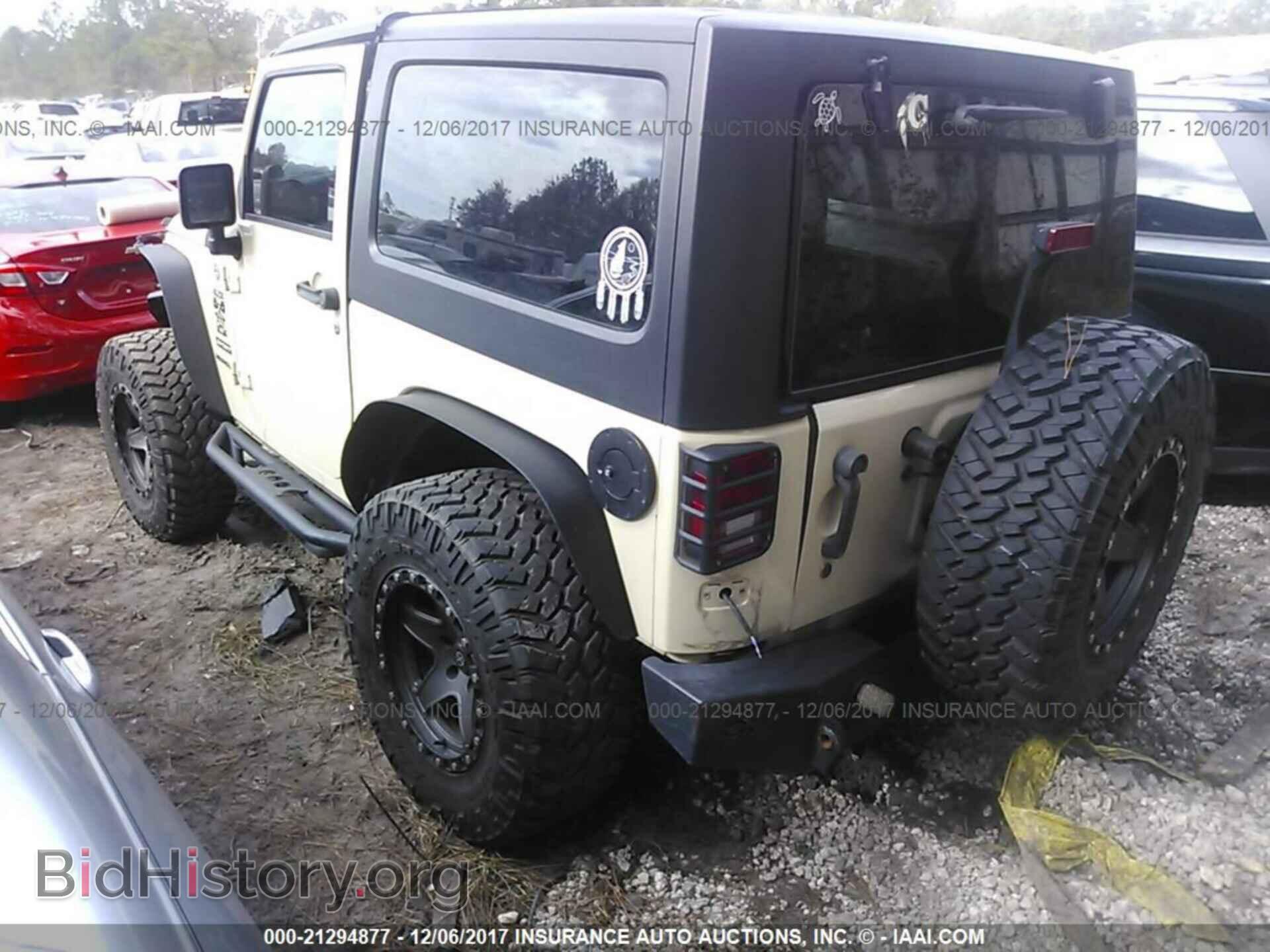 2011 Jeep Wrangler - VIN: 1J4AA2D1XBL537860 - Фото 3