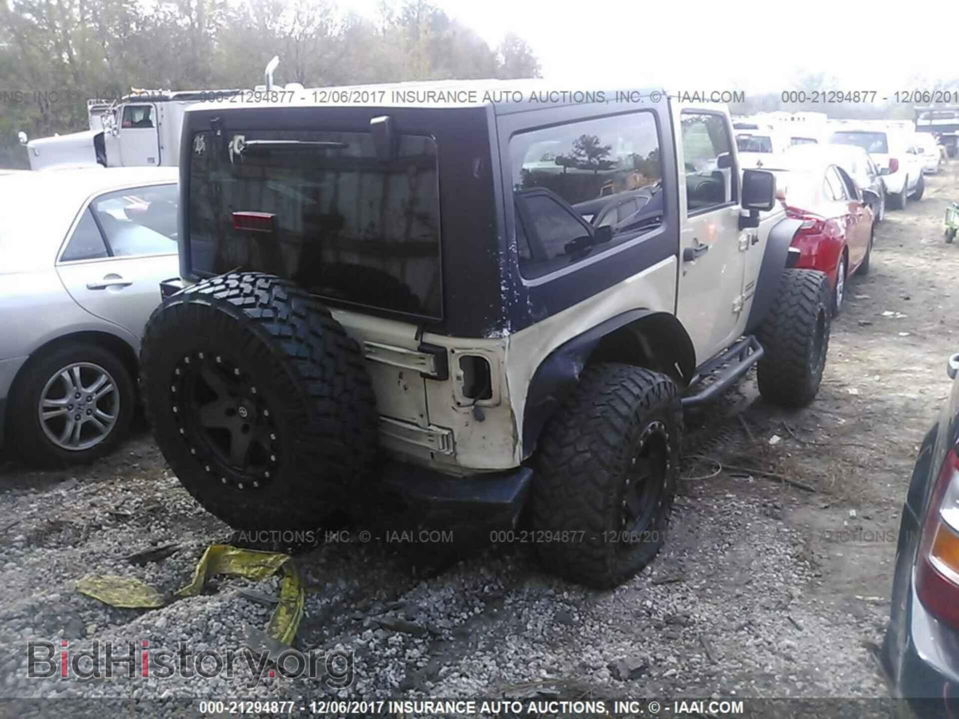 2011 Jeep Wrangler - VIN: 1J4AA2D1XBL537860 - Фото 4
