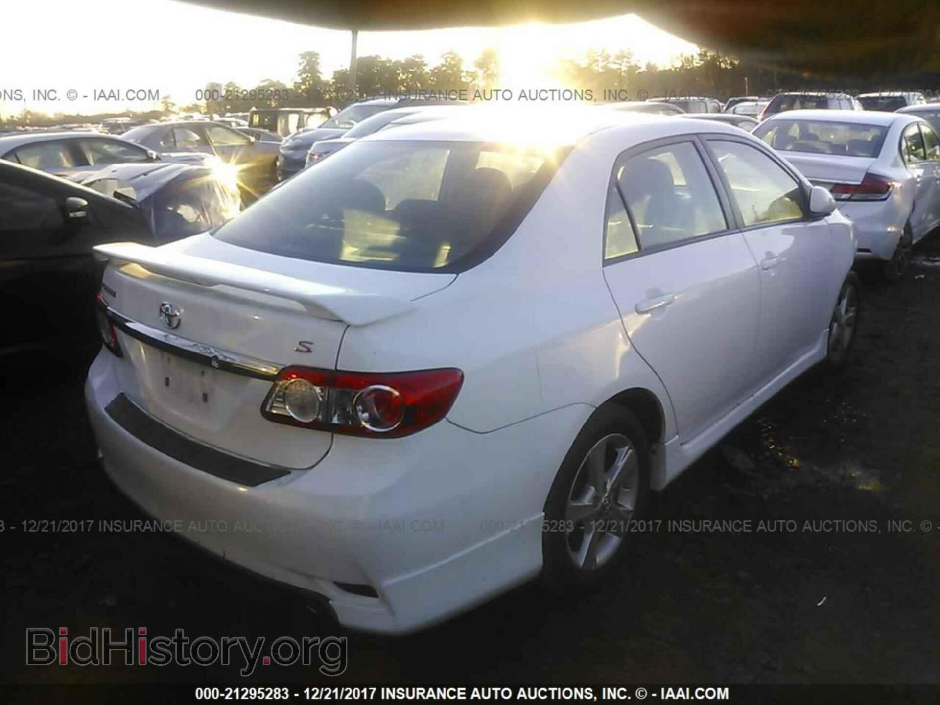 2013 Toyota Corolla - VIN: 2T1BU4EE5DC950892 - Photo 4