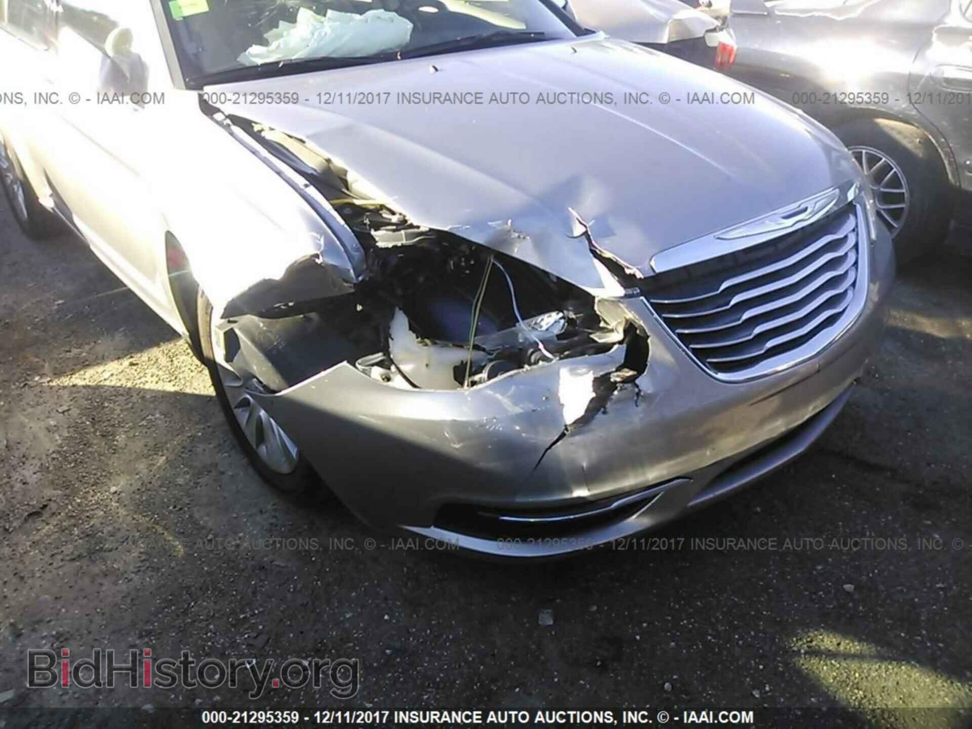 2014 Chrysler 200 - VIN: 1C3CCBAB7EN235946 - Photo 6