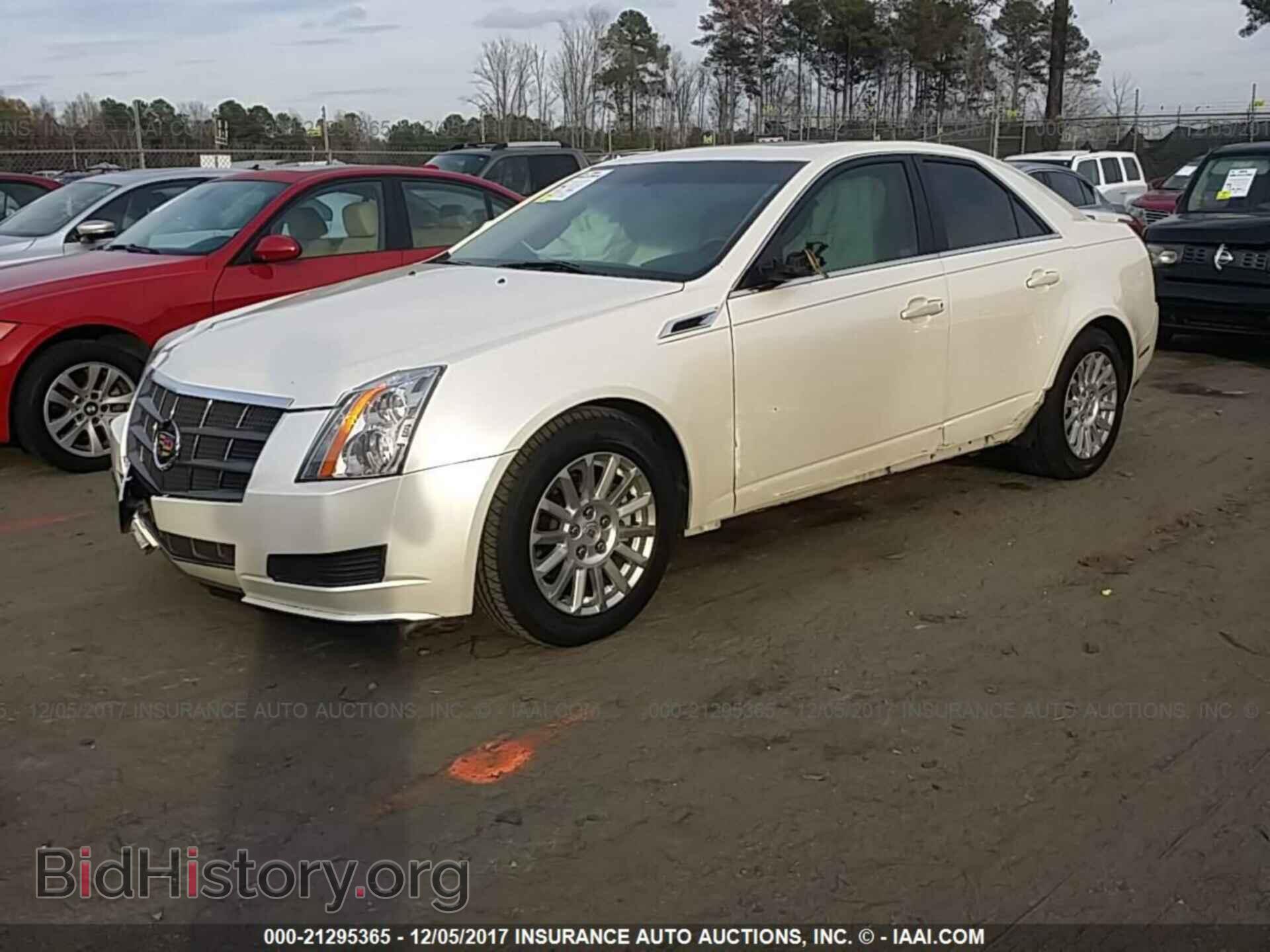 2011 Cadillac Cts - VIN: 1G6DE5EY3B0143299 - Фото 2