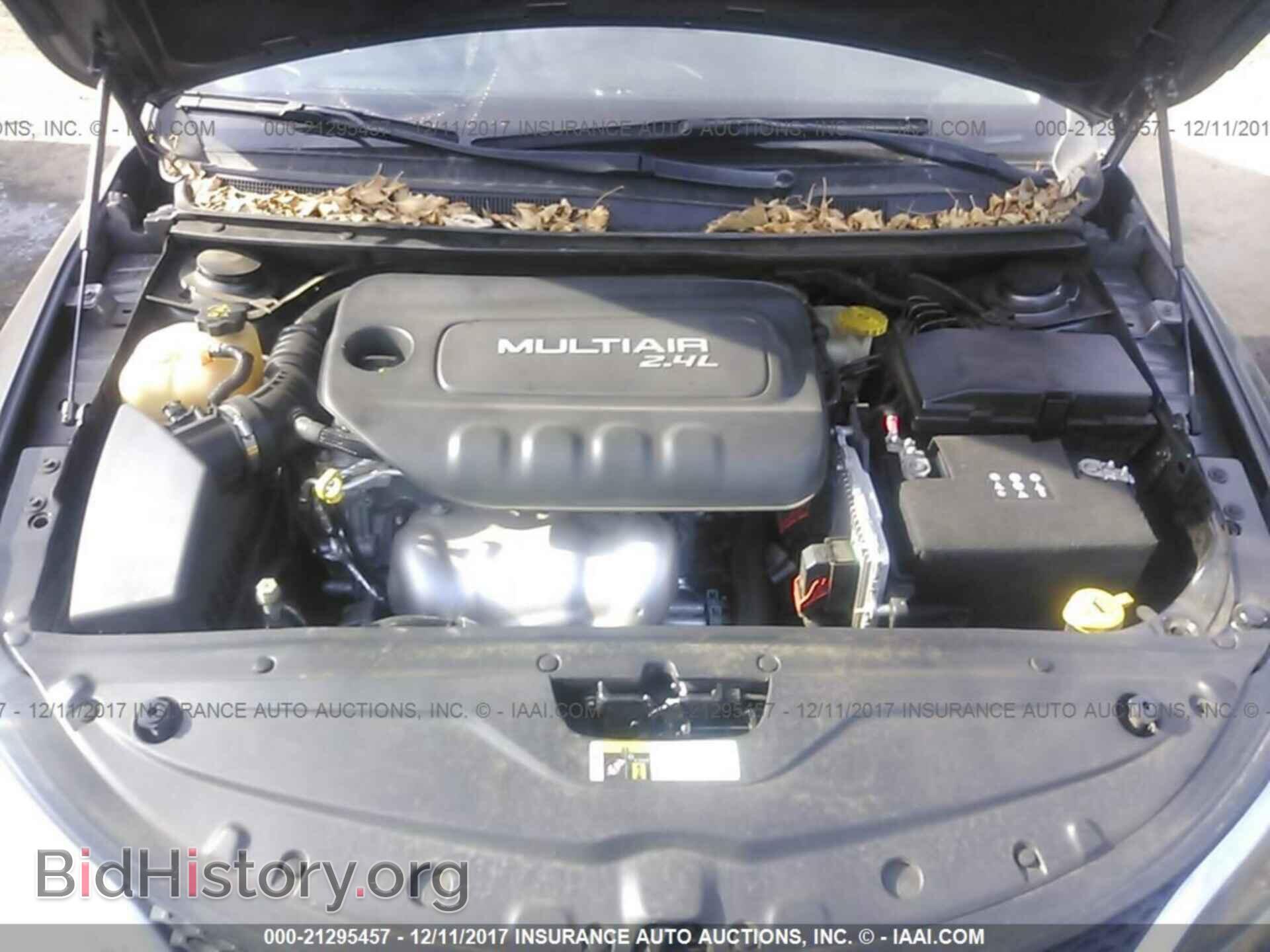 2015 Chrysler 200 - VIN: 1C3CCCAB0FN658553 - Photo 10