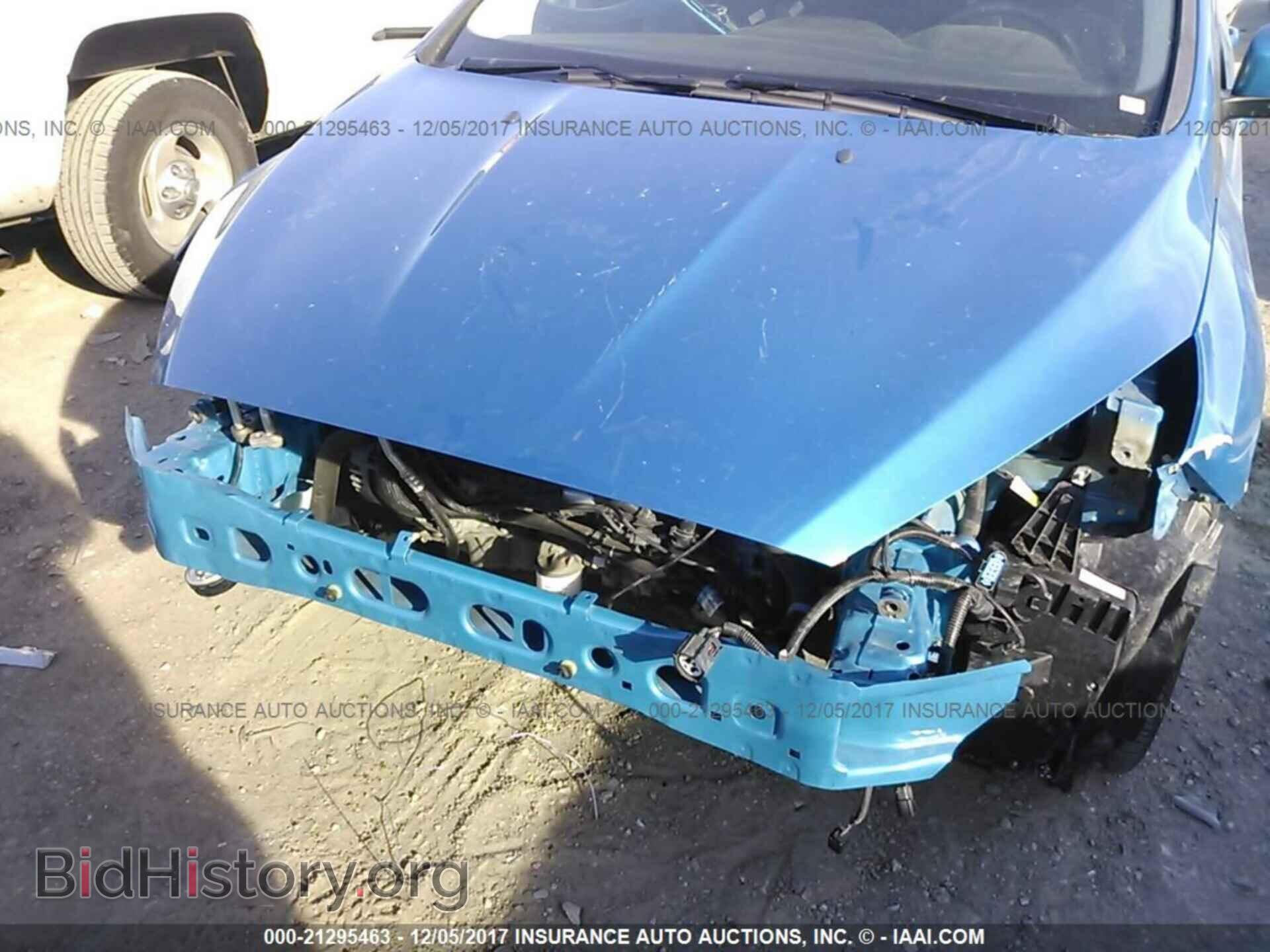 2016 Ford Focus - VIN: 1FADP3F22GL245775 - Photo 6