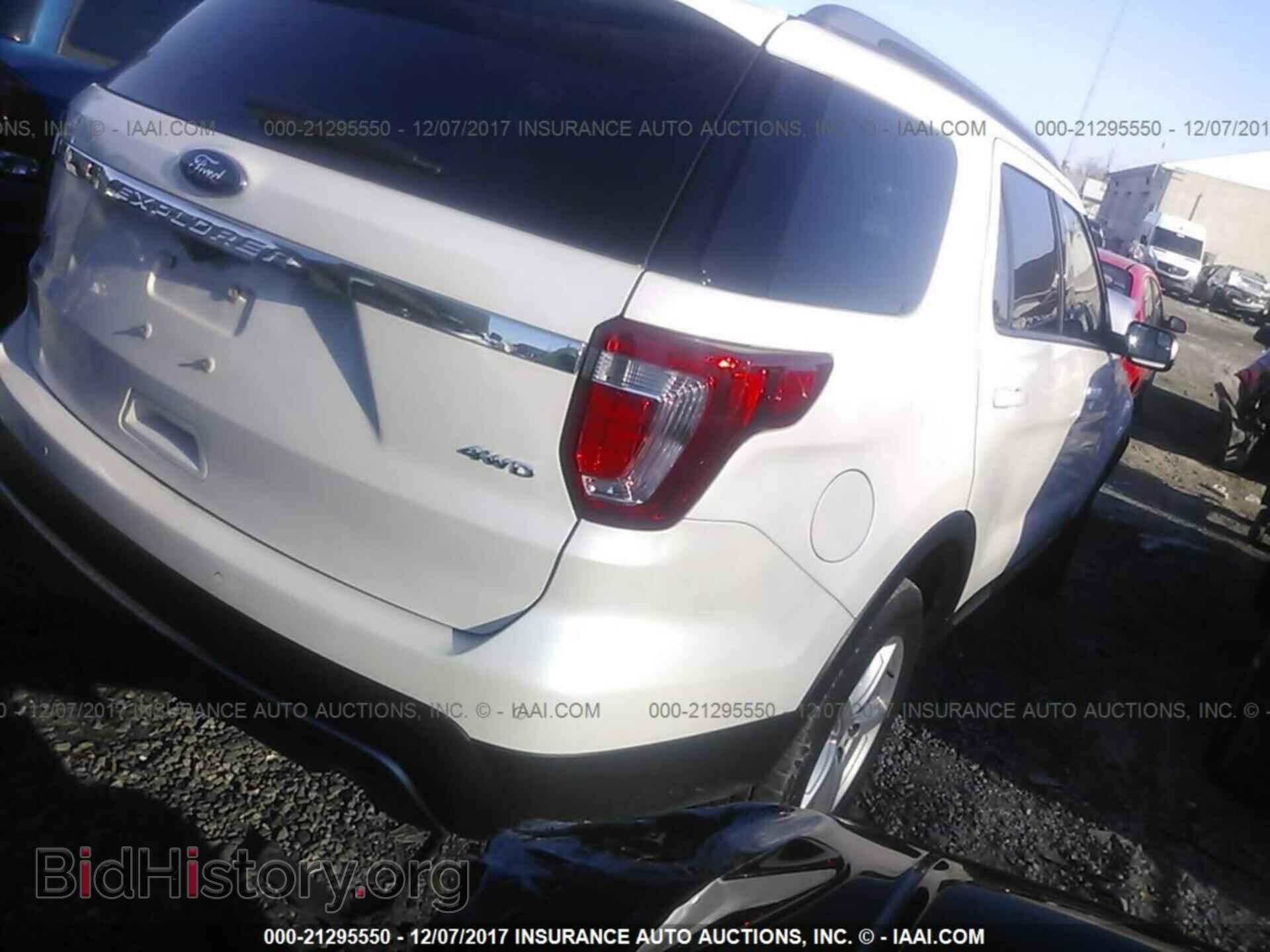 2016 Ford Explorer - VIN: 1FM5K8D89GGA41870 - Фото 4
