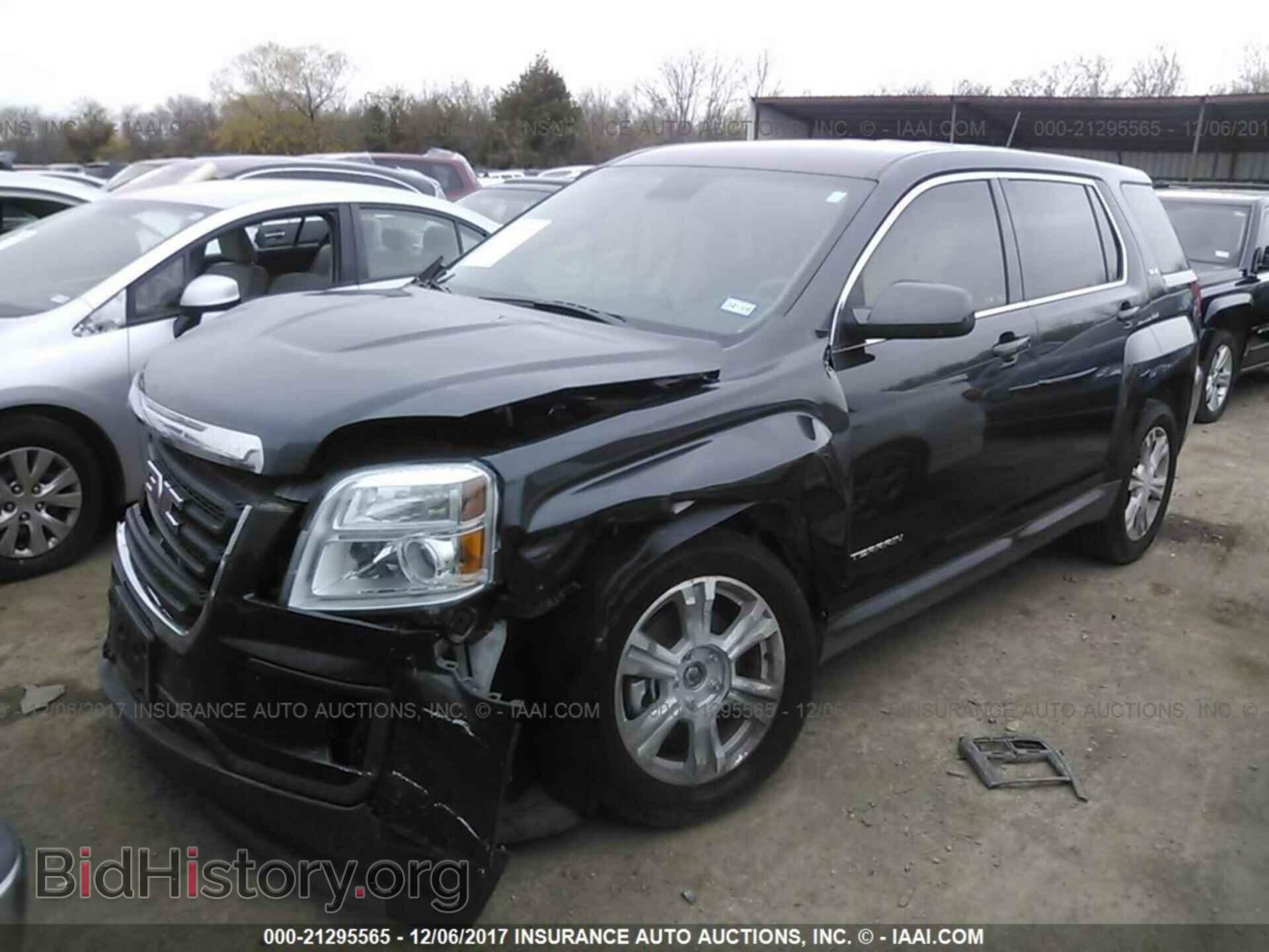 2017 Gmc Terrain - VIN: 2GKALMEK7H6252798 - Photo 2