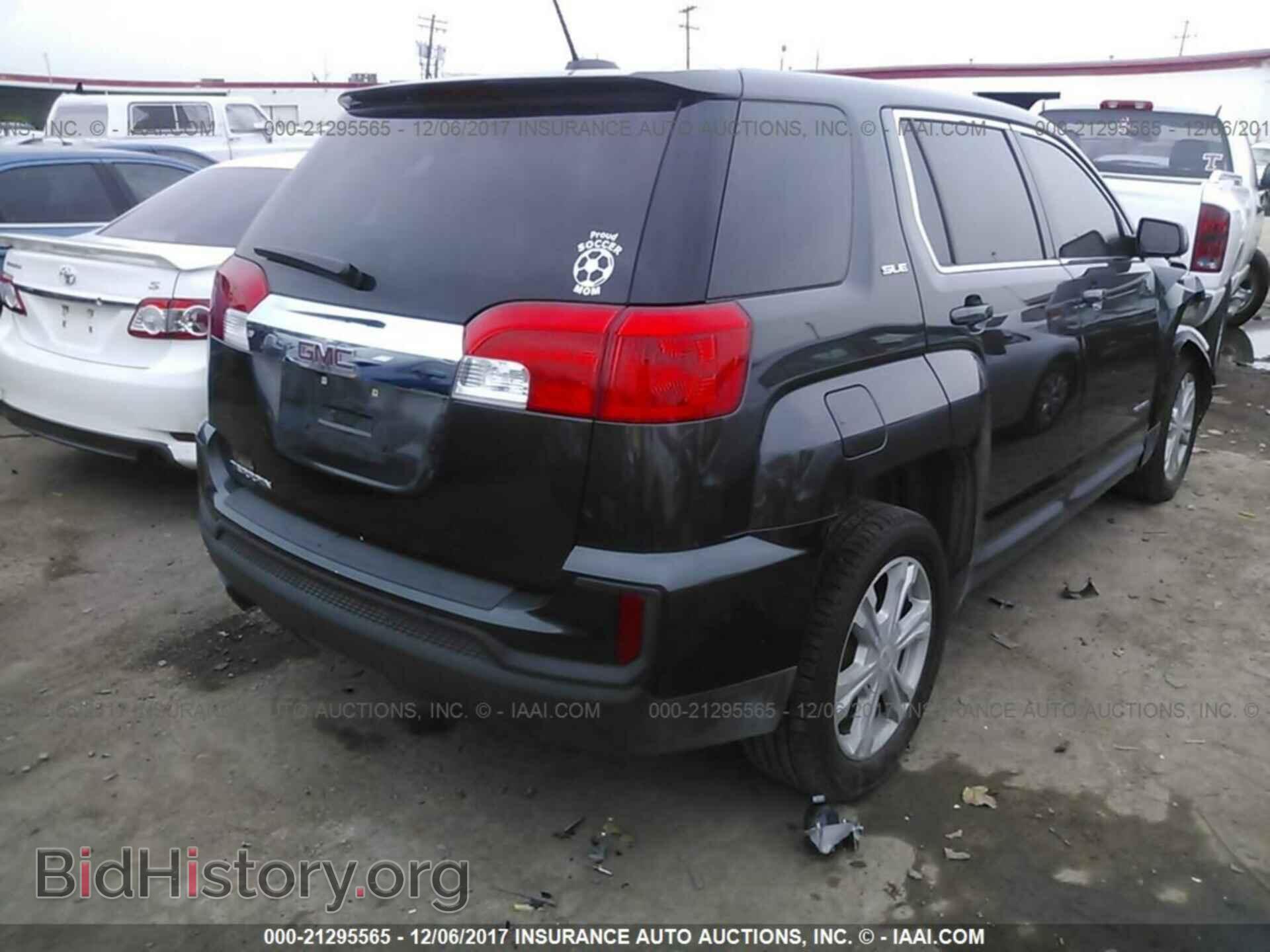 2017 Gmc Terrain - VIN: 2GKALMEK7H6252798 - Photo 4