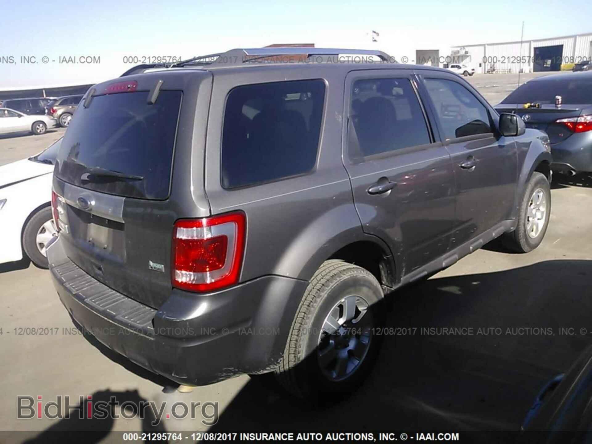 2012 Ford Escape - VIN: 1FMCU0EG1CKC55798 - Photo 4