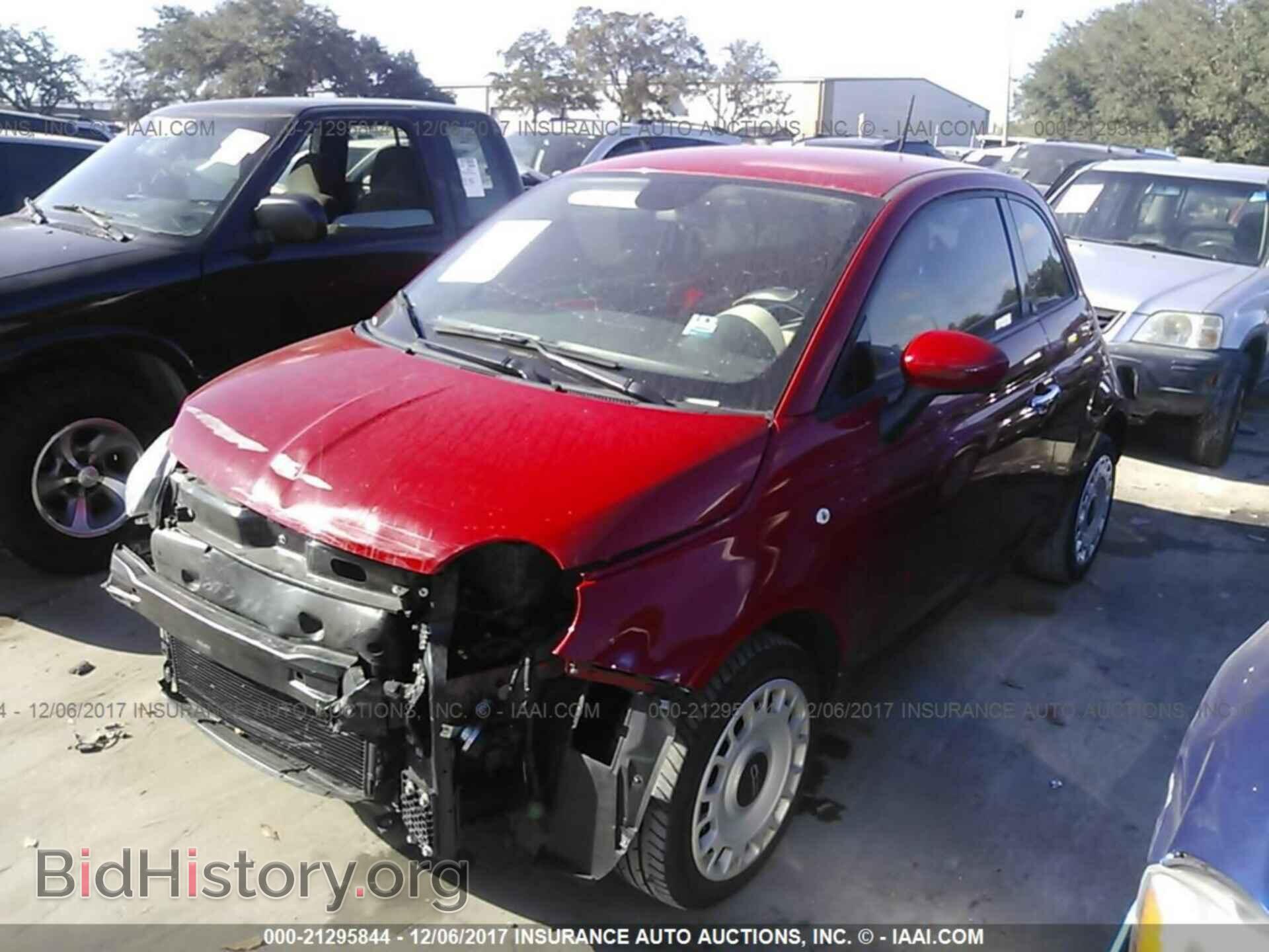 2015 Fiat 500 - VIN: 3C3CFFAR2FT527954 - Photo 2