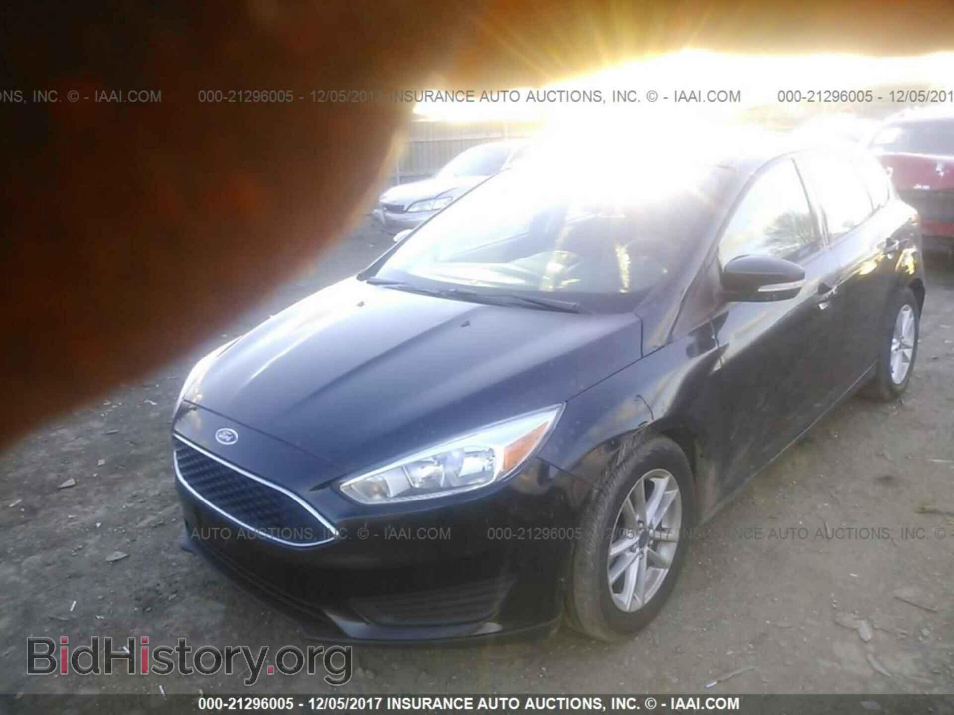 2015 Ford Focus - VIN: 1FADP3K20FL281887 - Photo 2