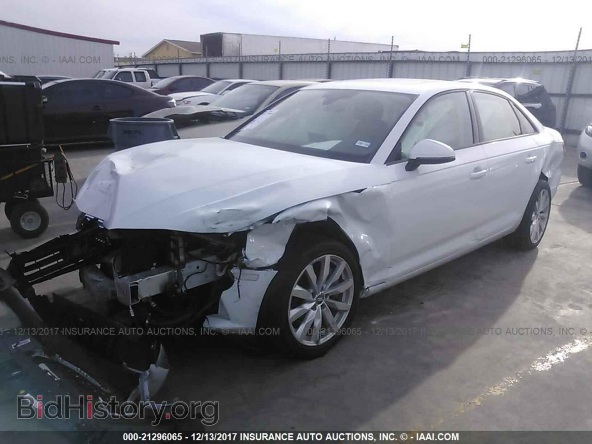 2017 Audi A4 - VIN: WAUANAF45HN019077 - Фото 2