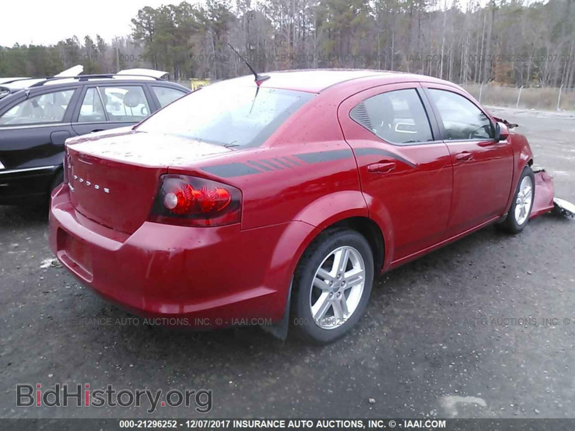 2011 Dodge Avenger - VIN: 1B3BD1FB2BN536712 - Photo 4