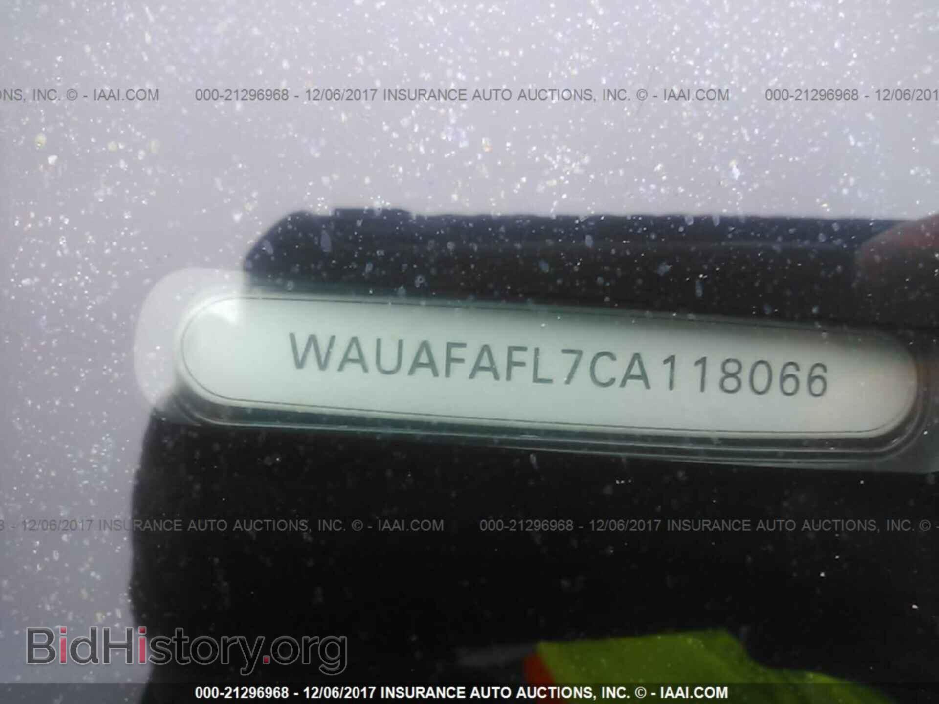 2012 Audi A4 - VIN: WAUAFAFL7CA118066 - Фото 9
