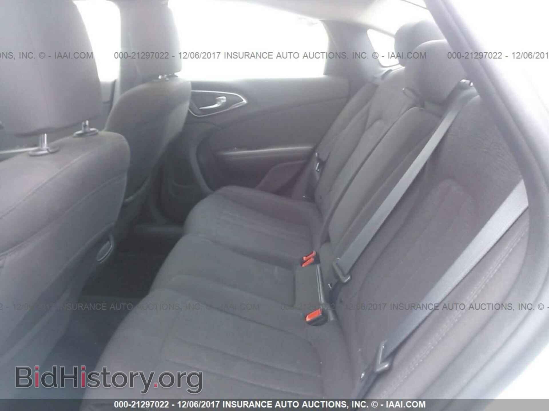 2016 Chrysler 200 - VIN: 1C3CCCAB1GN106013 - Photo 8