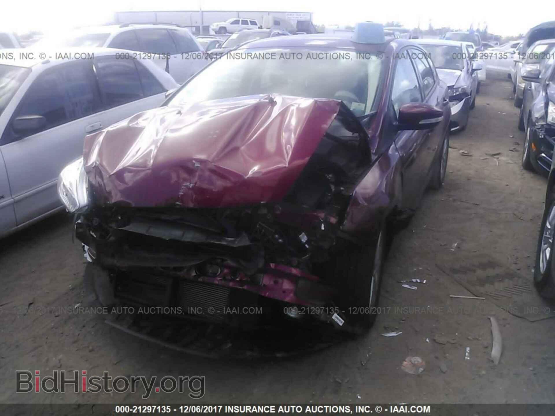 2016 Ford Focus - VIN: 1FADP3K21GL257020 - Photo 2