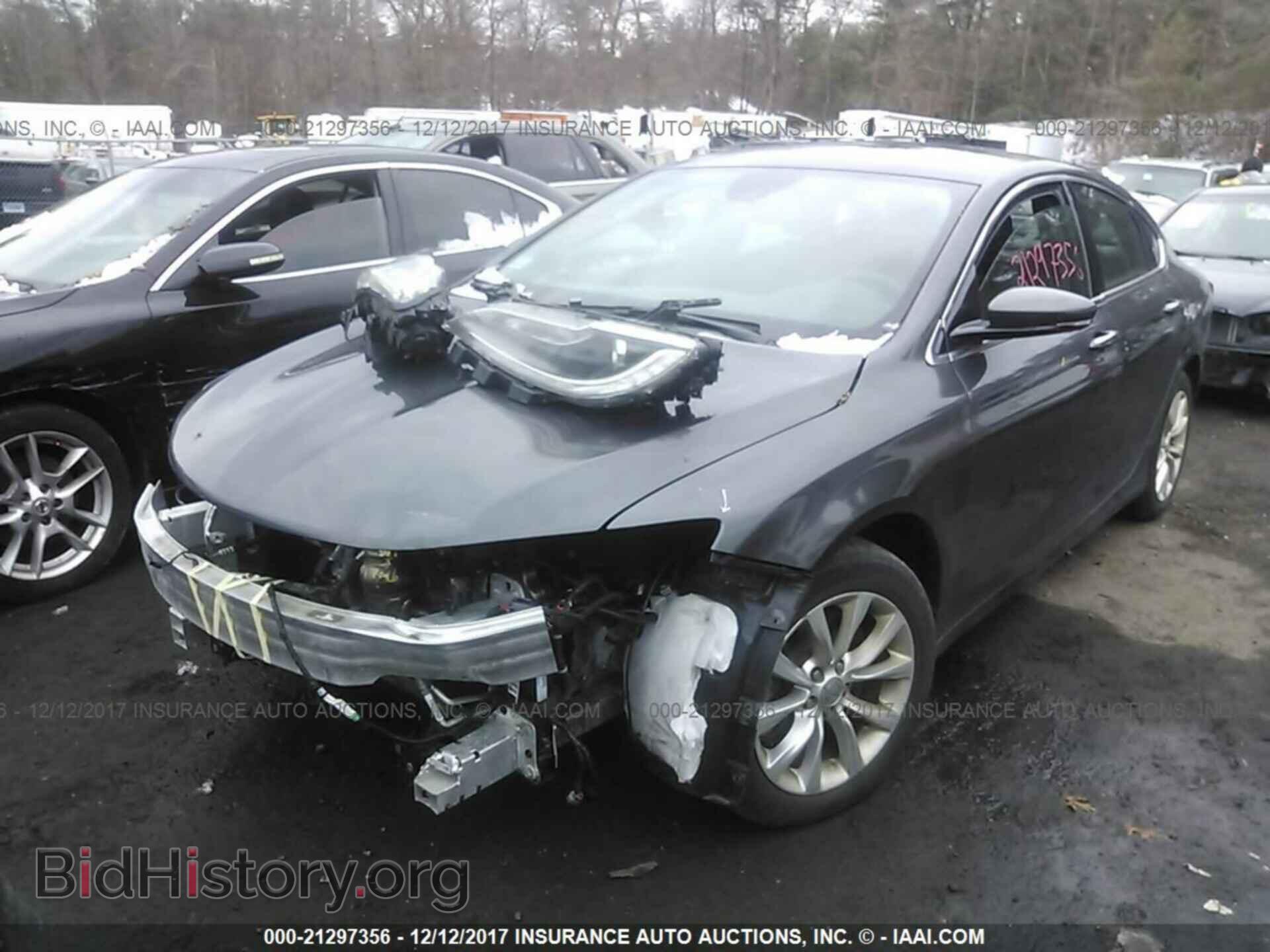 2015 Chrysler 200 - VIN: 1C3CCCCG3FN524662 - Фото 2