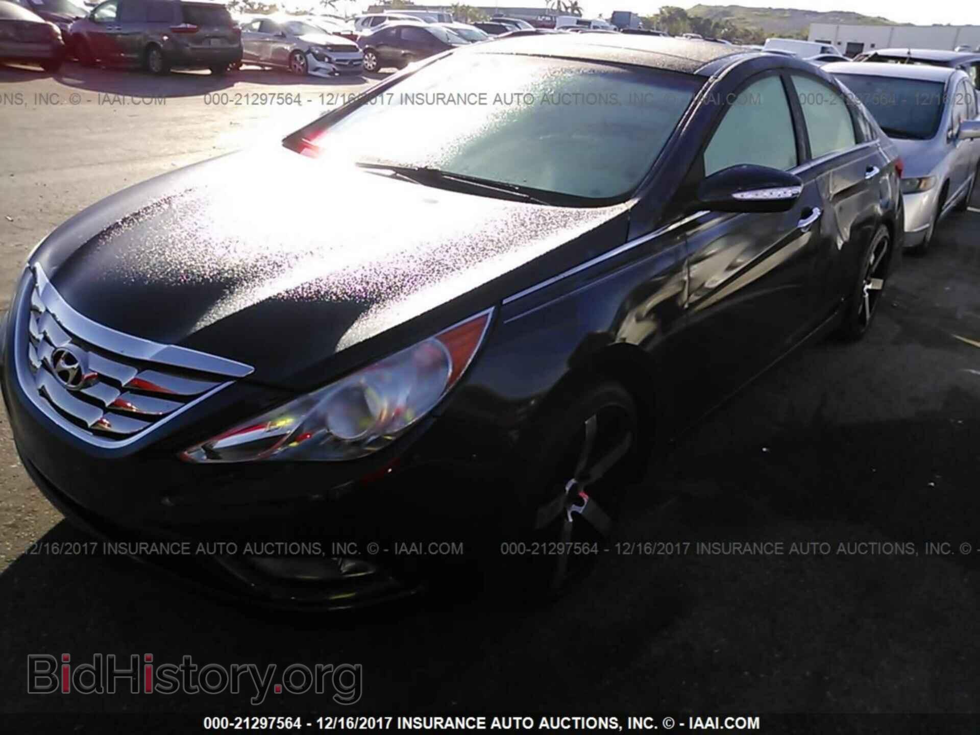 2012 Hyundai Sonata - VIN: 5NPEC4AB6CH487099 - Photo 2