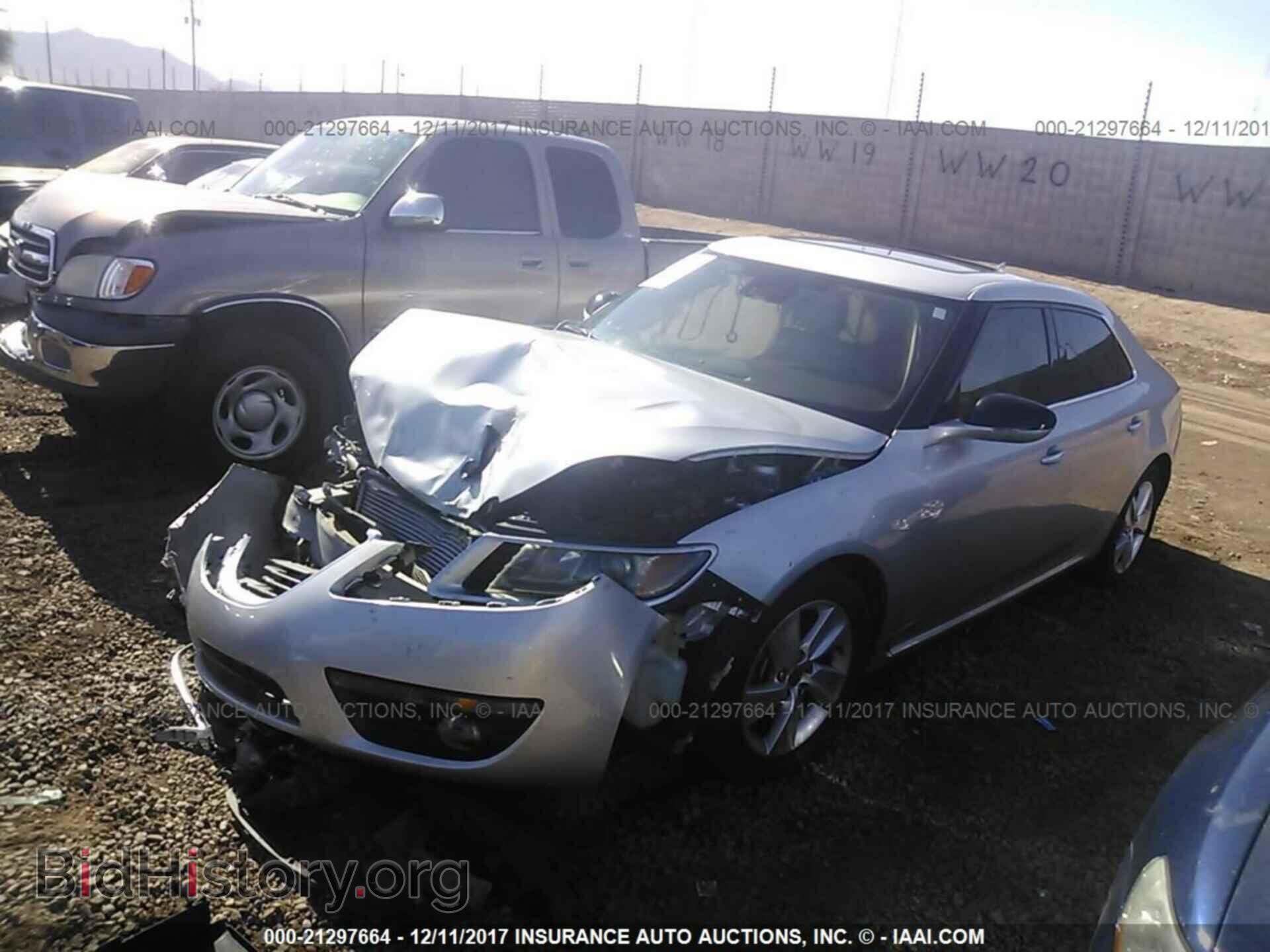 2011 Saab 9-5 - VIN: YS3GN4AR1B4002333 - Фото 2