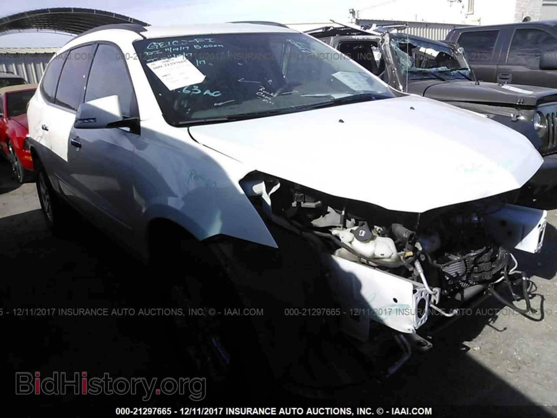 Фотография 1GNKRGEDXCJ258793 - Chevrolet Traverse 2012