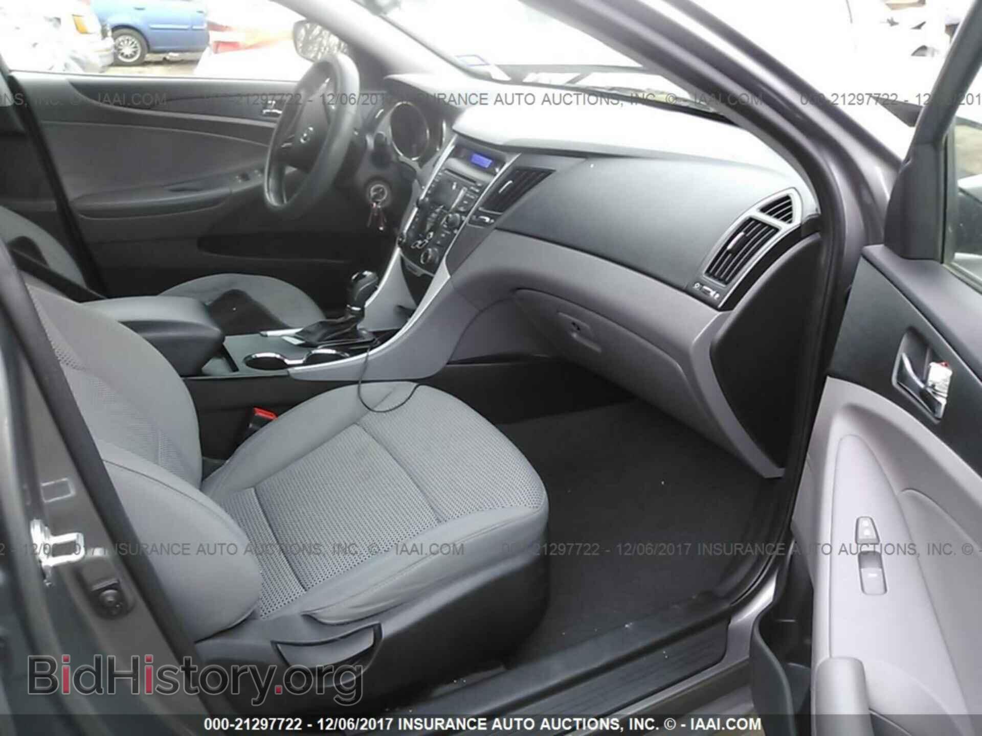 2012 Hyundai Sonata - VIN: 5NPEB4AC4CH461421 - Photo 5