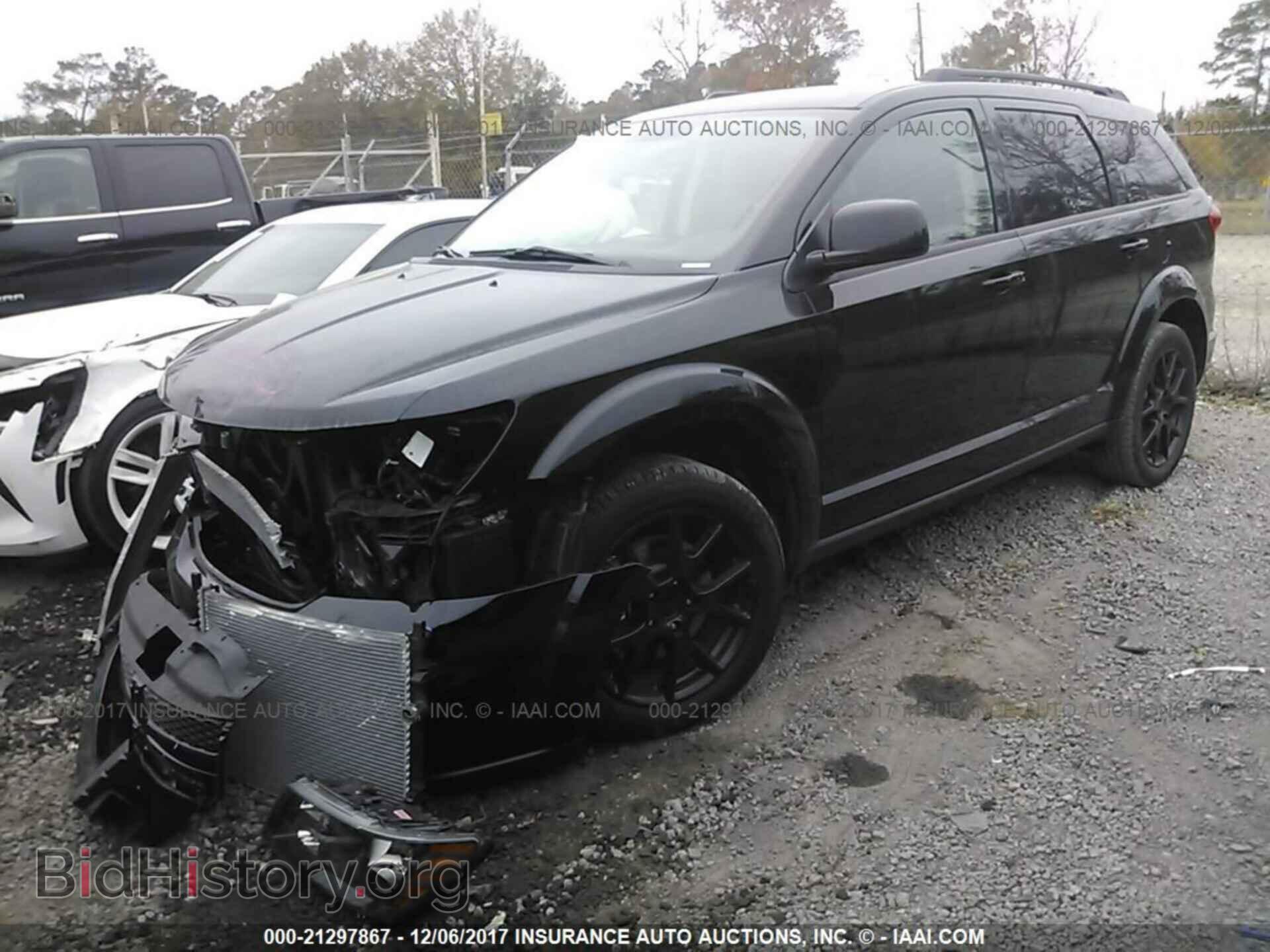 2017 Dodge Journey - VIN: 3C4PDCBB3HT559270 - Photo 2