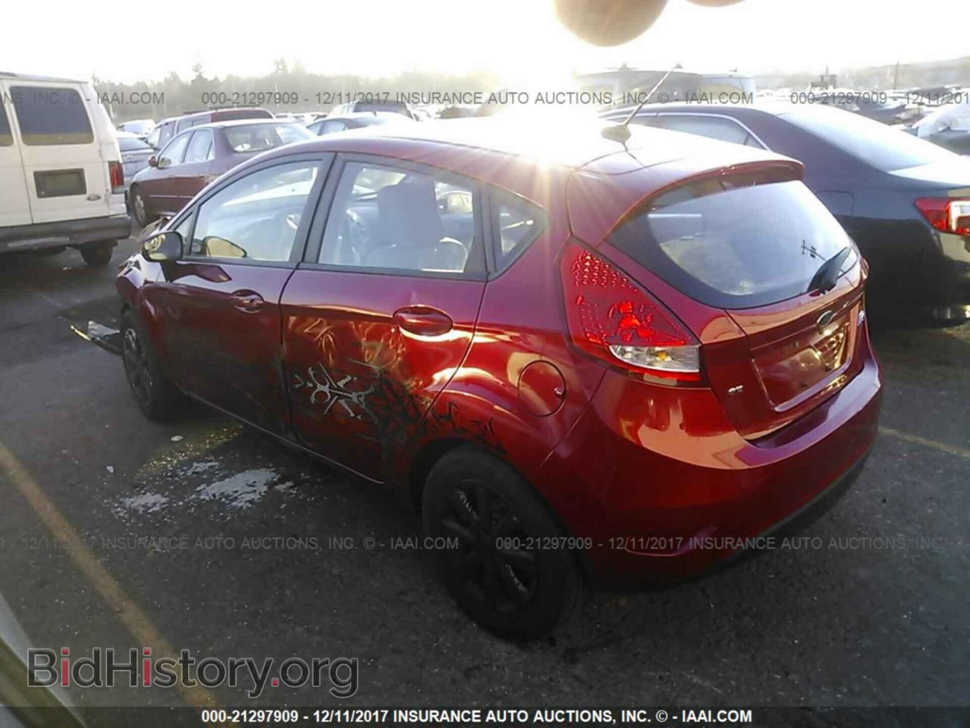 2011 Ford Fiesta - VIN: 3FADP4EJ9BM106779 - Photo 3