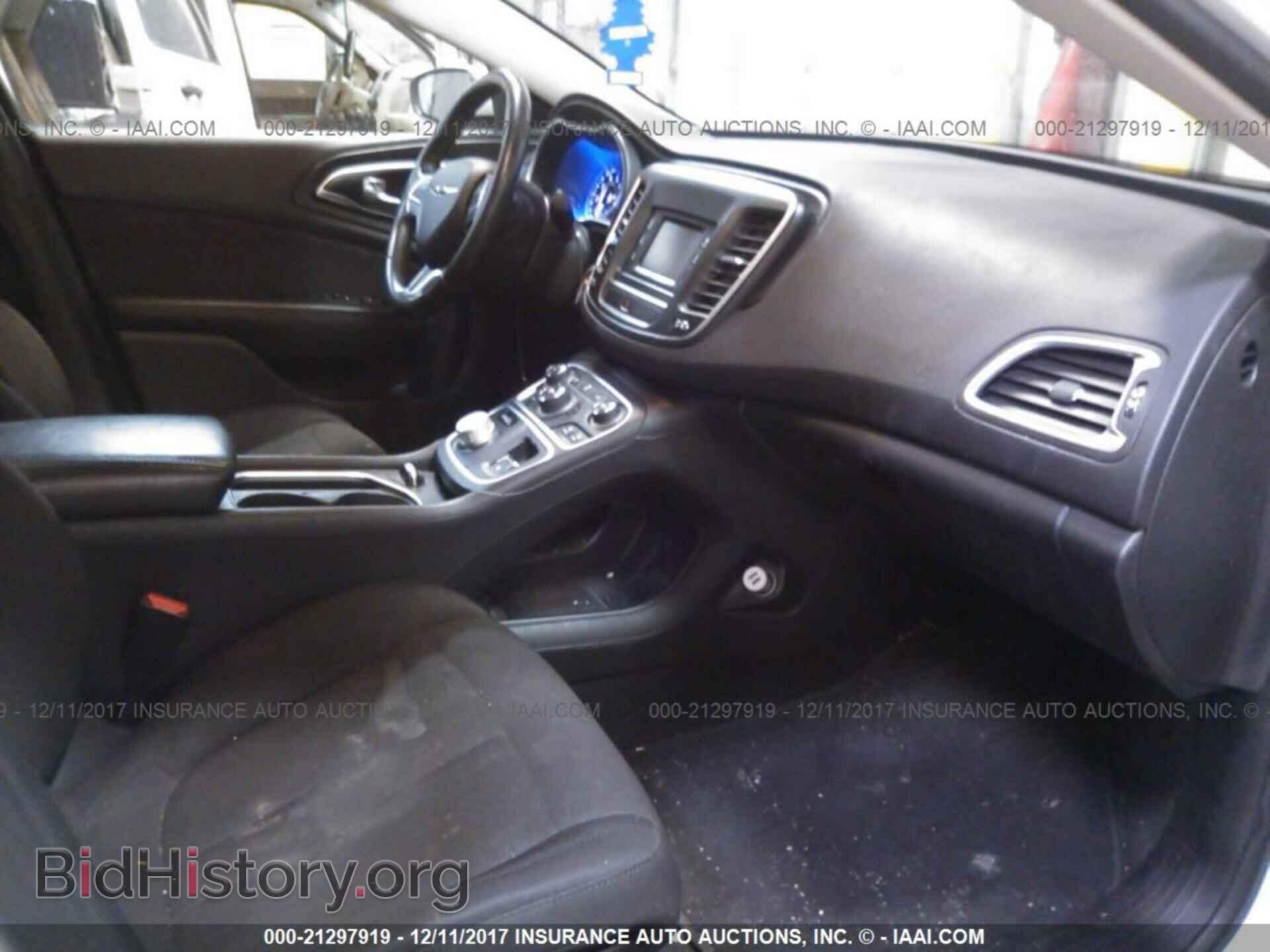 2015 Chrysler 200 - VIN: 1C3CCCAB2FN688878 - Фото 5