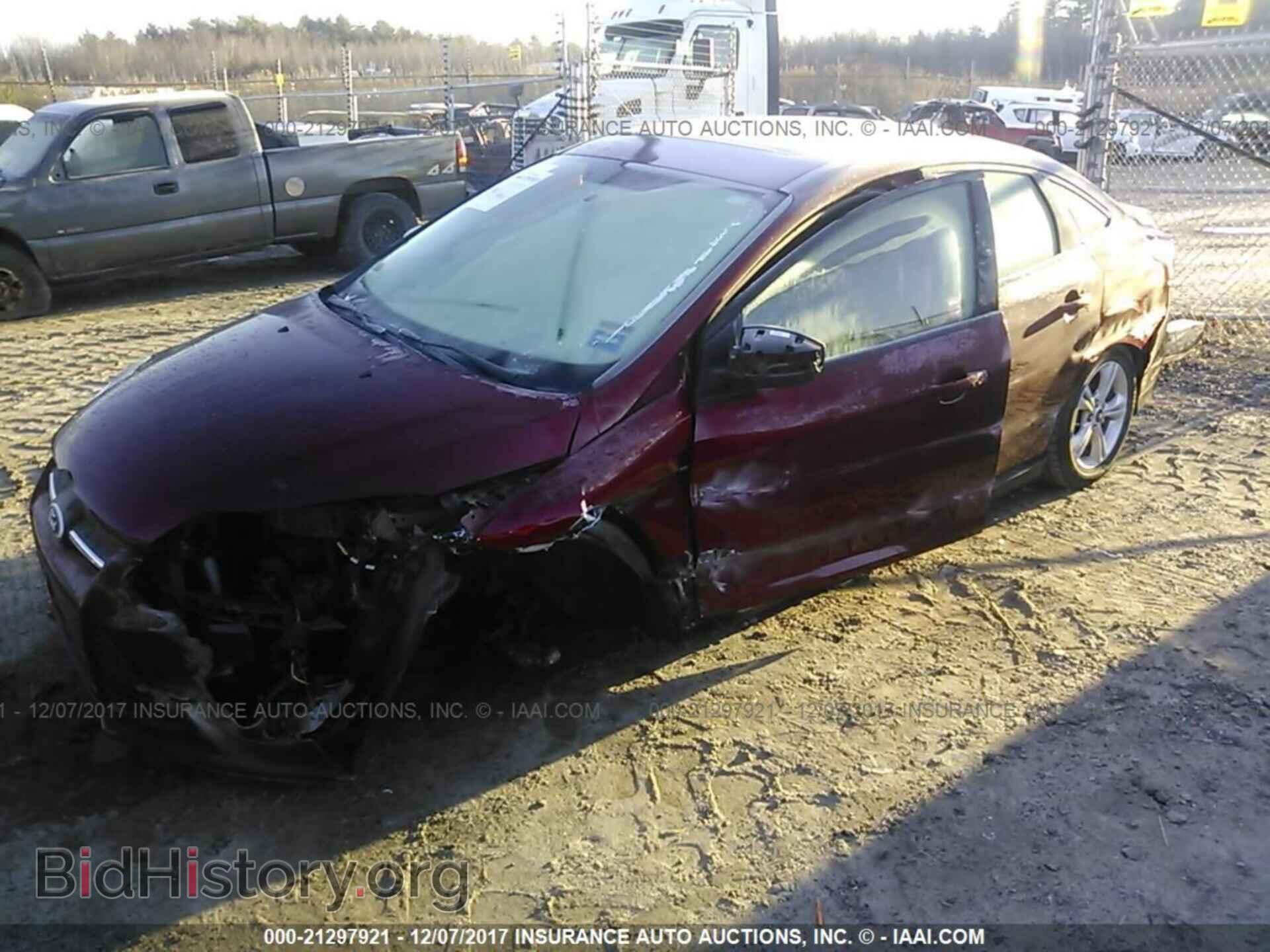 2014 Ford Focus - VIN: 1FADP3F20EL386244 - Photo 2