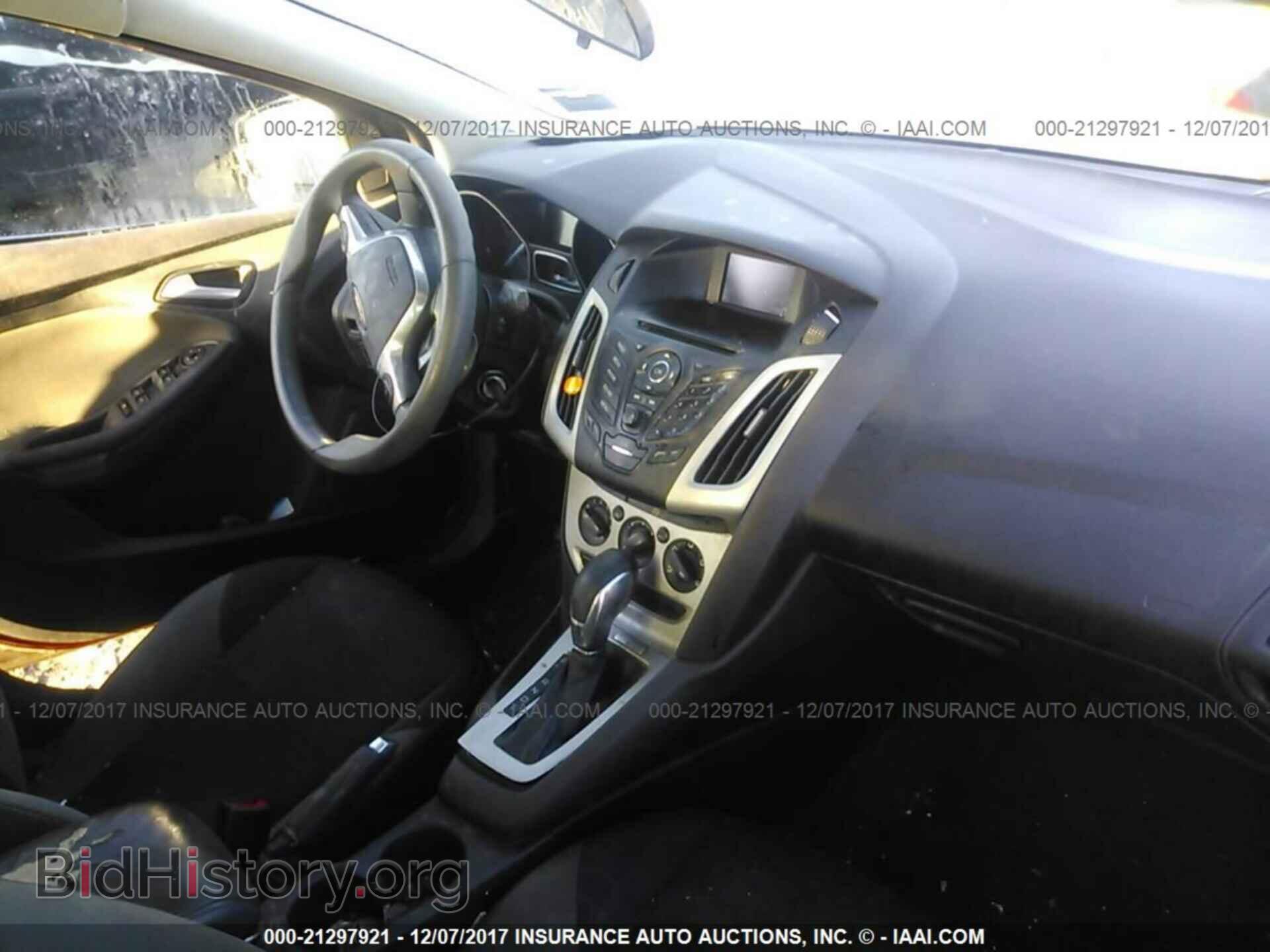 2014 Ford Focus - VIN: 1FADP3F20EL386244 - Photo 5