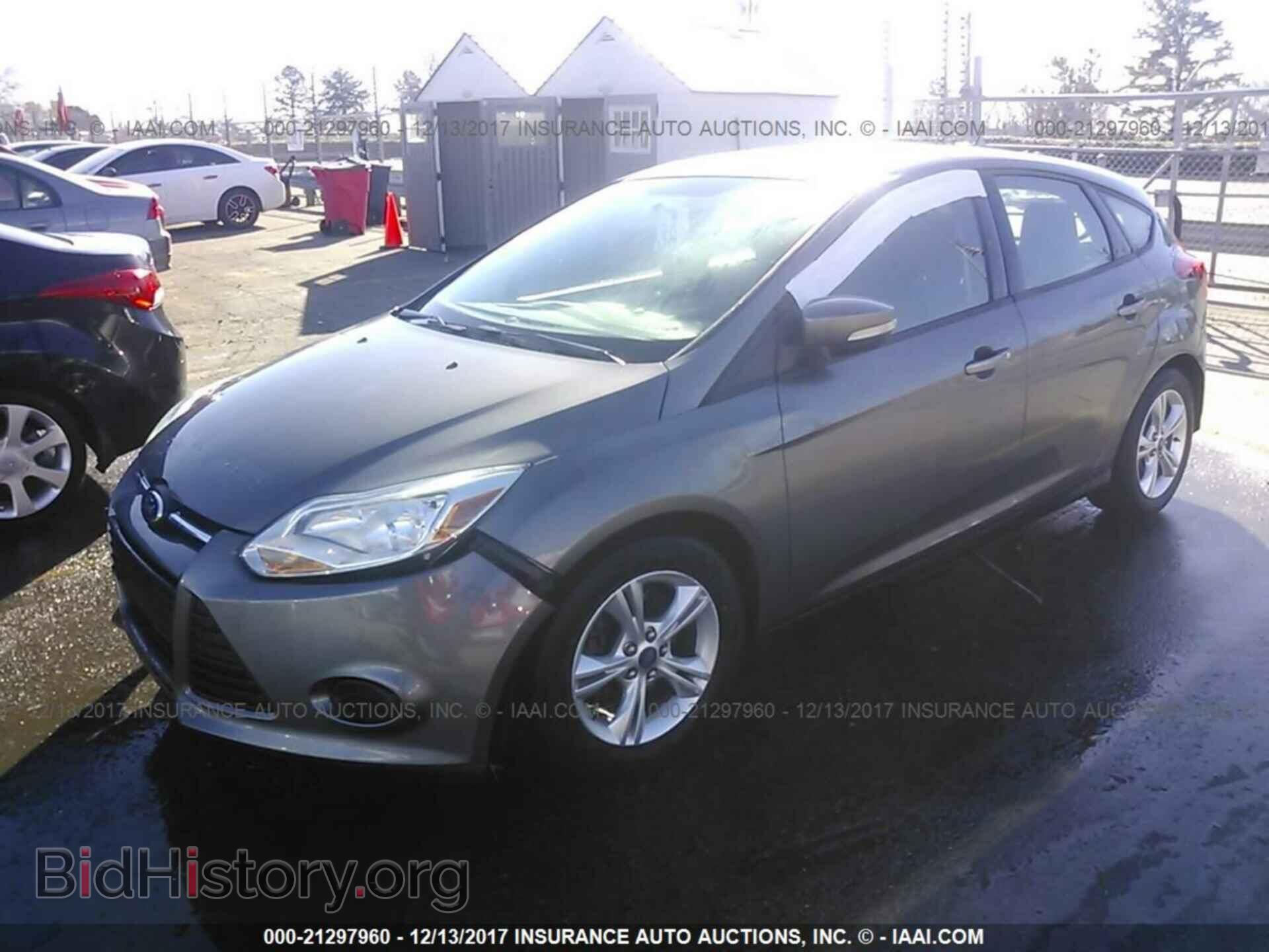 2013 Ford Focus - VIN: 1FADP3K21DL161142 - Photo 2