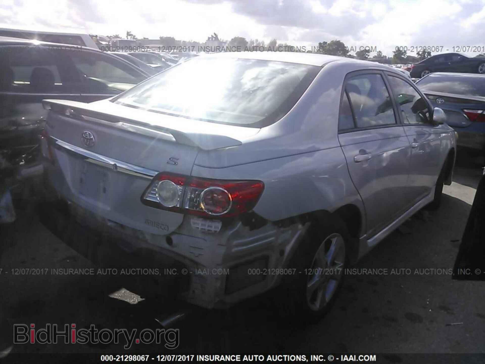 2011 Toyota Corolla - VIN: 2T1BU4EEXBC650813 - Photo 4