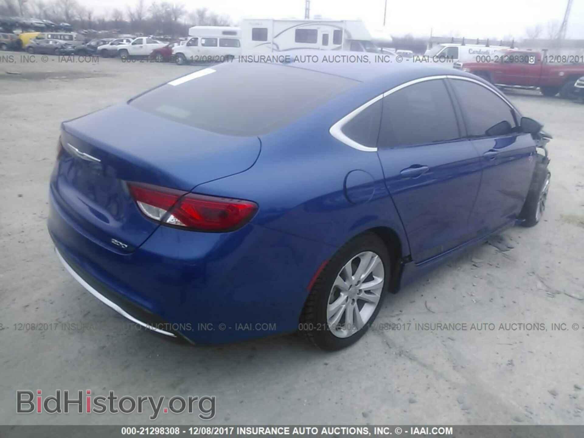 2015 Chrysler 200 - VIN: 1C3CCCAB1FN681355 - Photo 4
