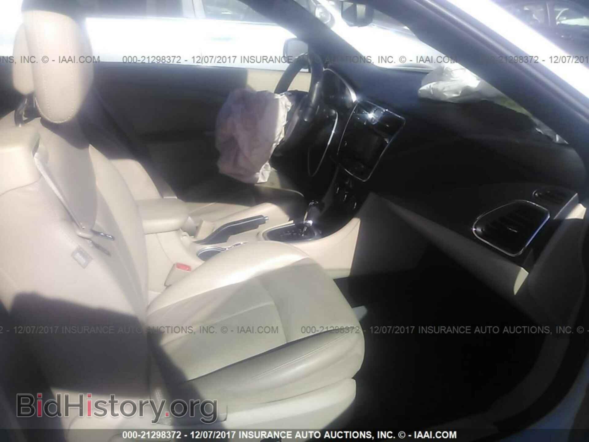 2011 Chrysler 200 - VIN: 1C3BC7EG4BN597663 - Photo 5