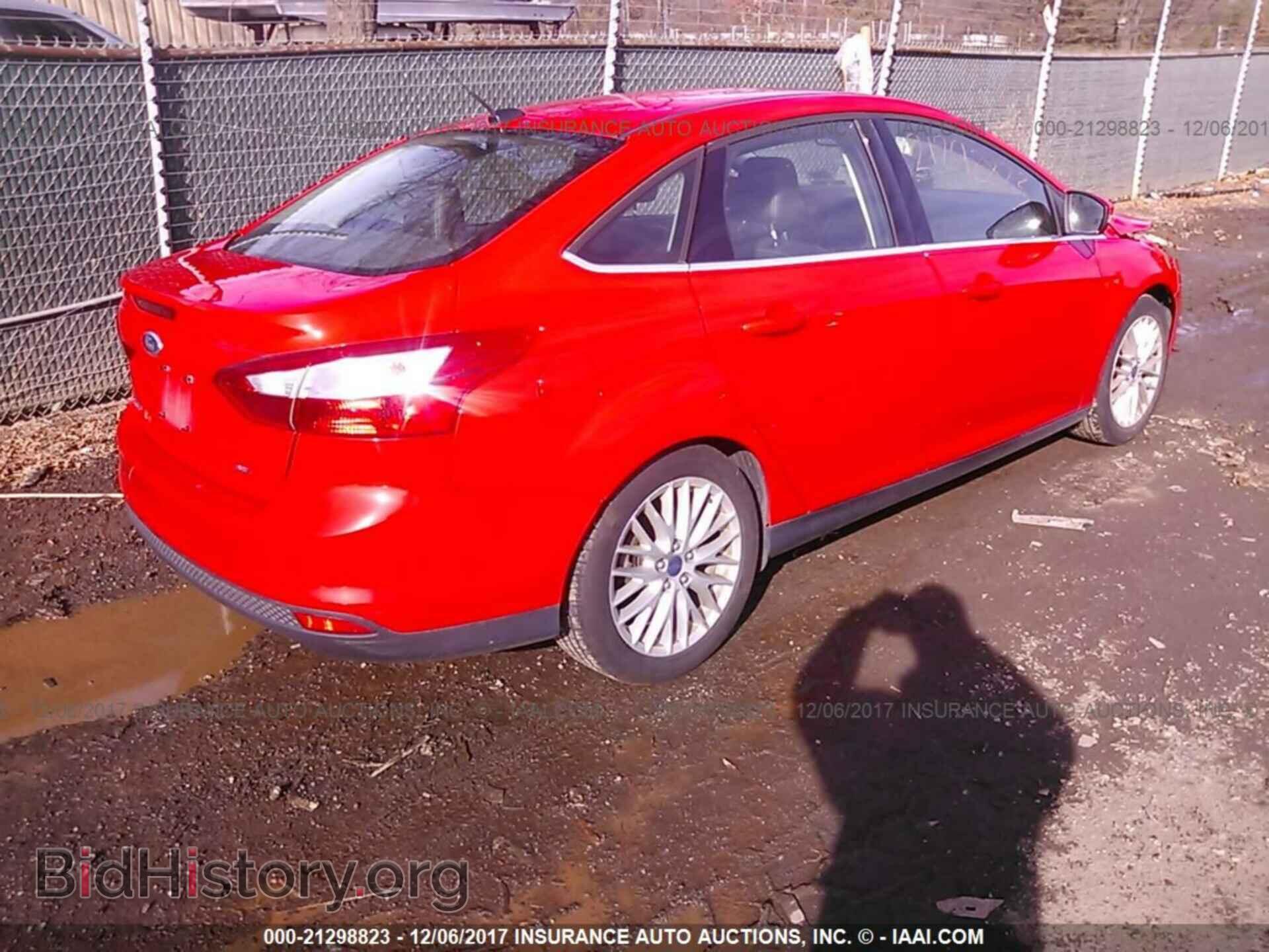2012 Ford Focus - VIN: 1FAHP3H29CL233261 - Photo 4