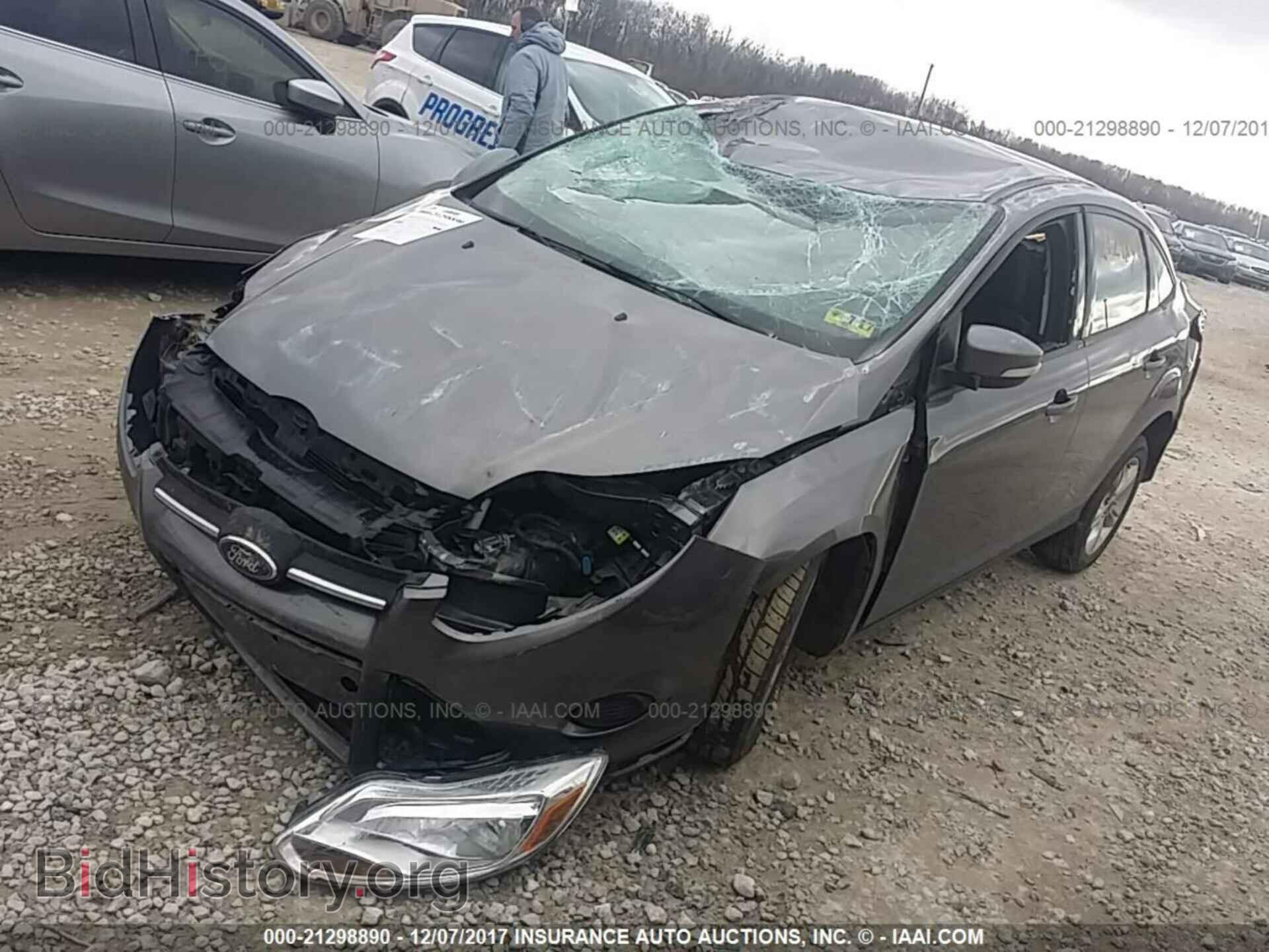 2014 Ford Focus - VIN: 1FADP3F25EL167540 - Photo 2
