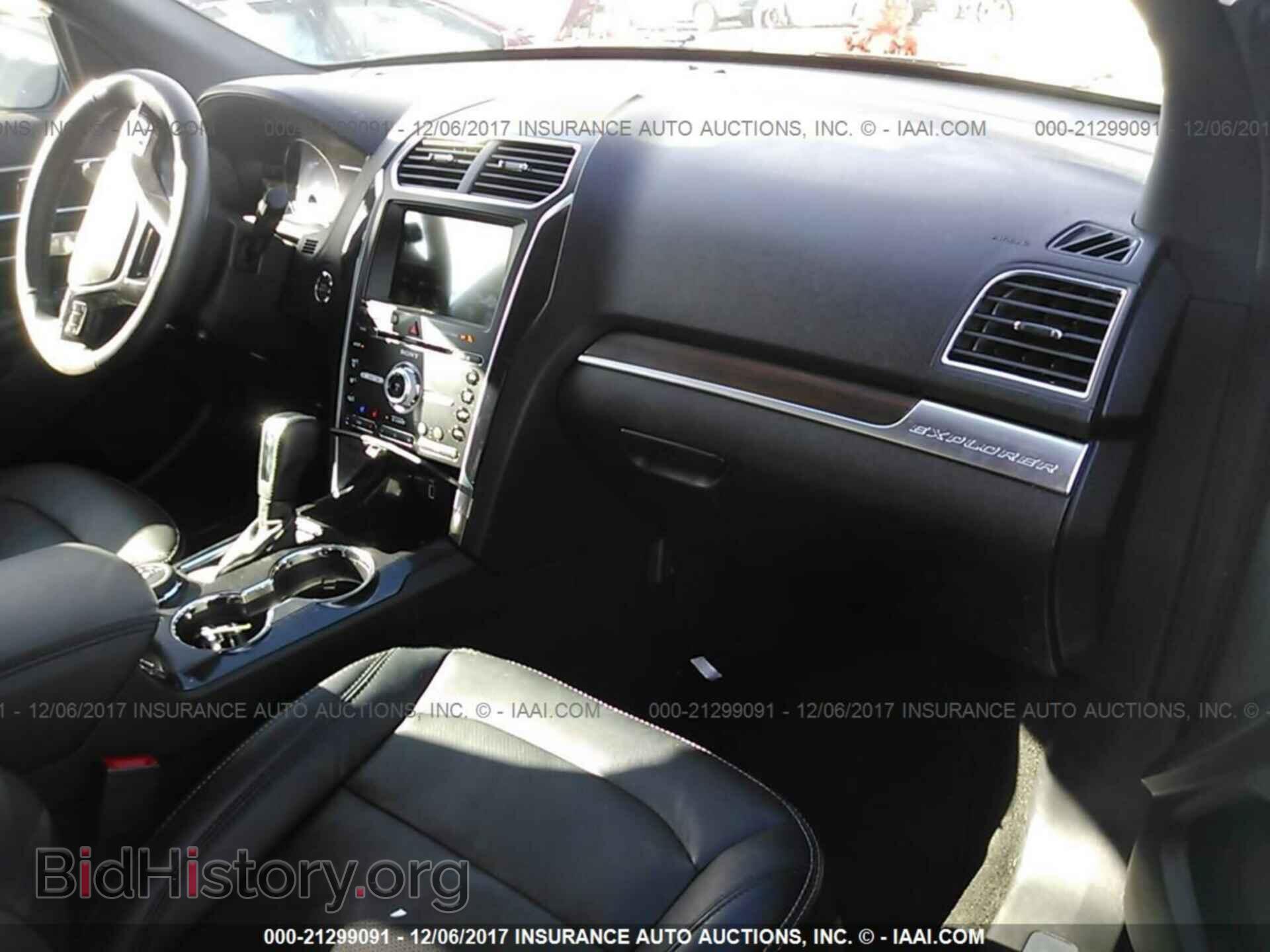 2017 Ford Explorer - VIN: 1FM5K8F88HGC37121 - Фото 5