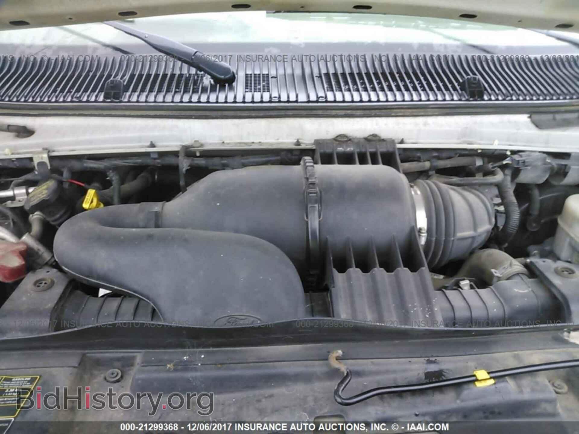 2011 Ford Econoline - VIN: 1FBSS3BL5BDA11703 - Photo 10