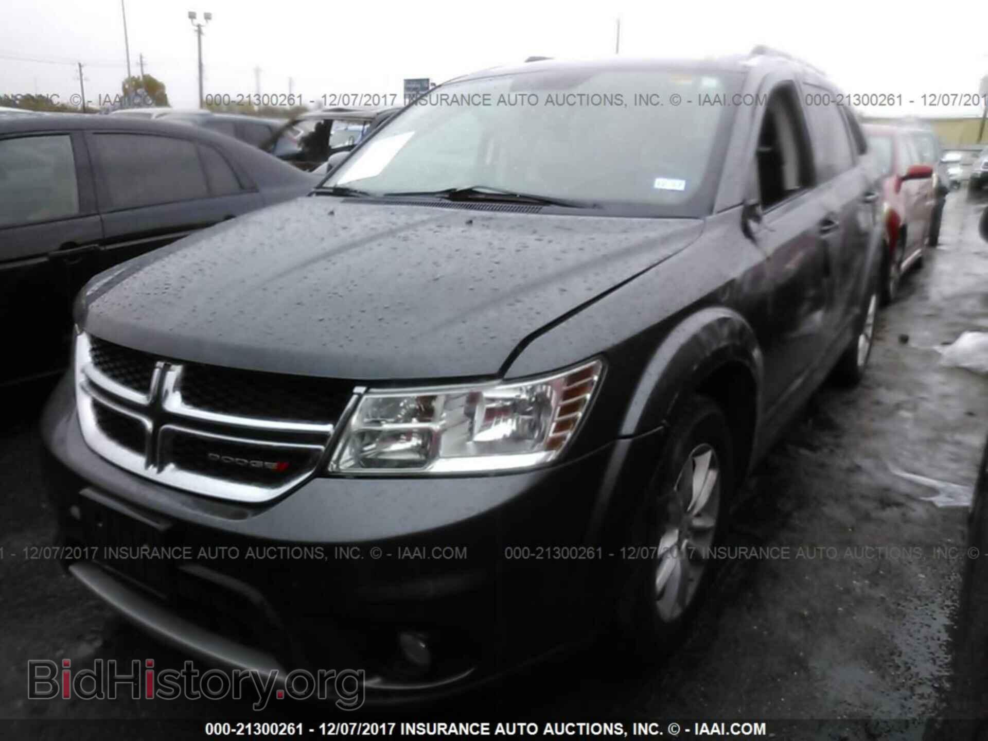 2015 Dodge Journey - VIN: 3C4PDCBG0FT668553 - Photo 2