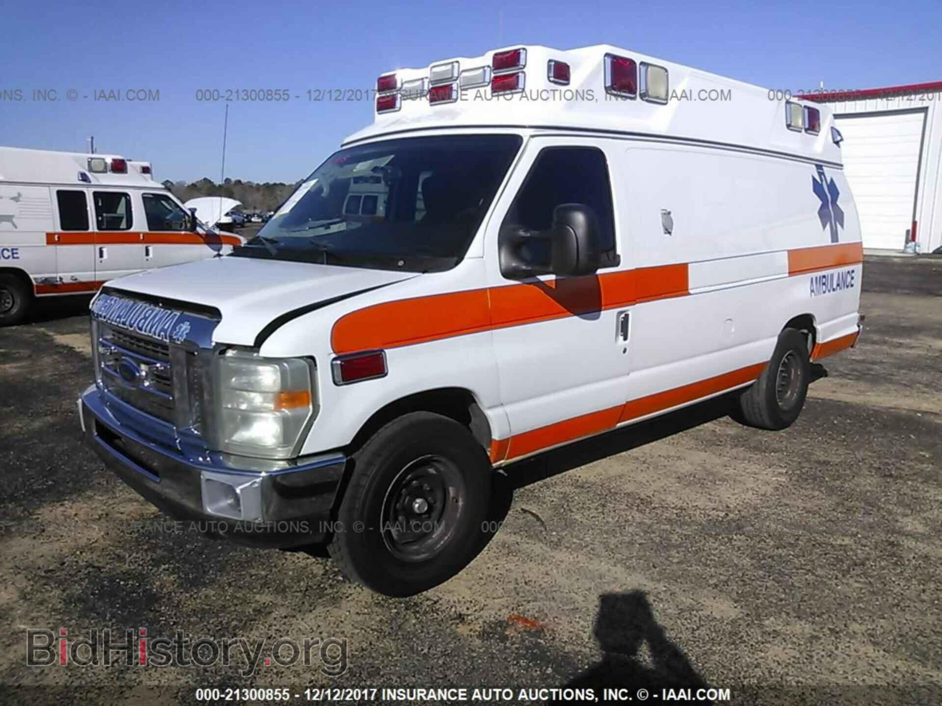2011 Ford Econoline - VIN: 1FDSS3ES2BDB14166 - Фото 2