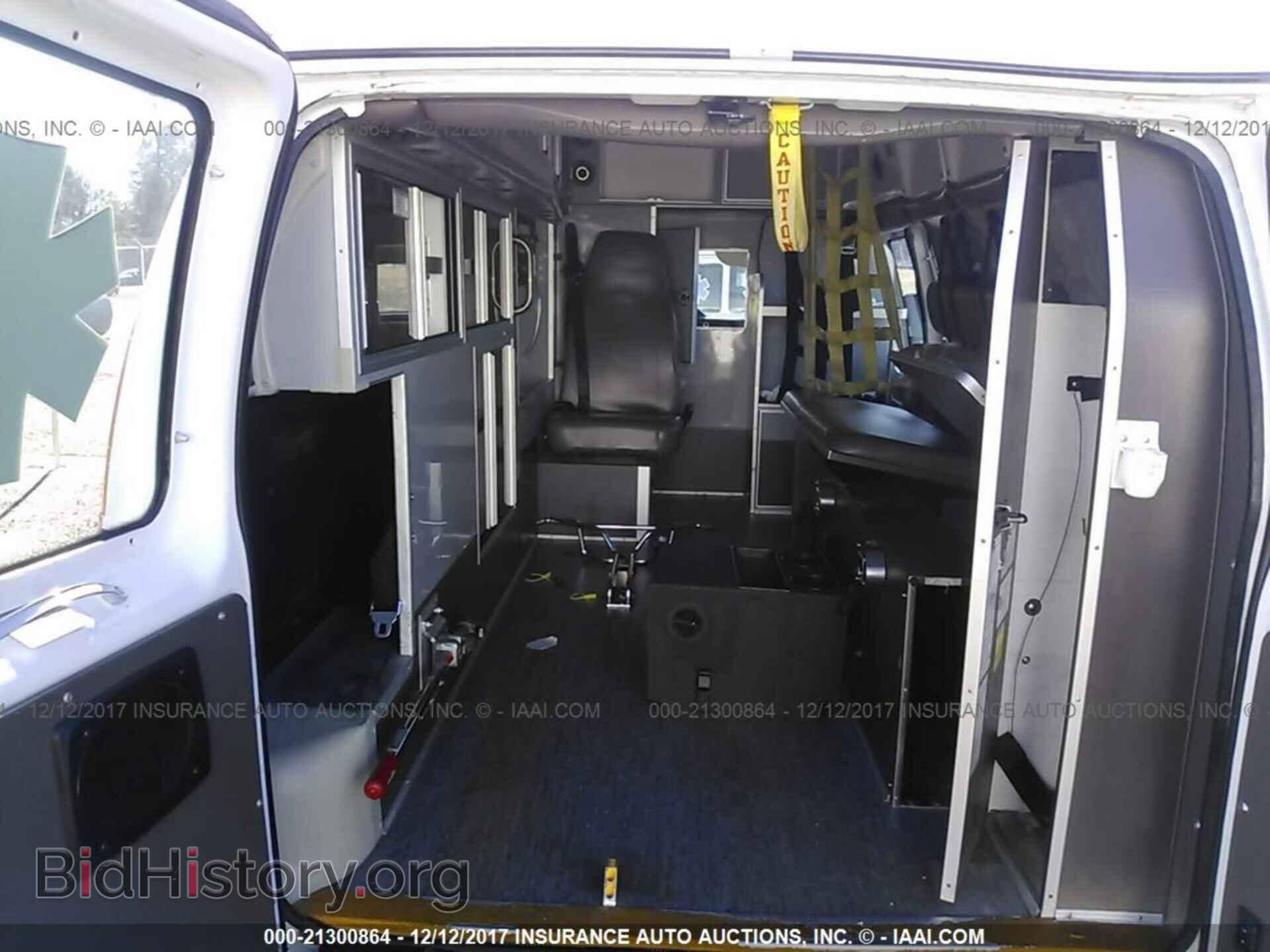 2012 Ford Econoline - VIN: 1FDSS3ES6CDB36219 - Photo 8