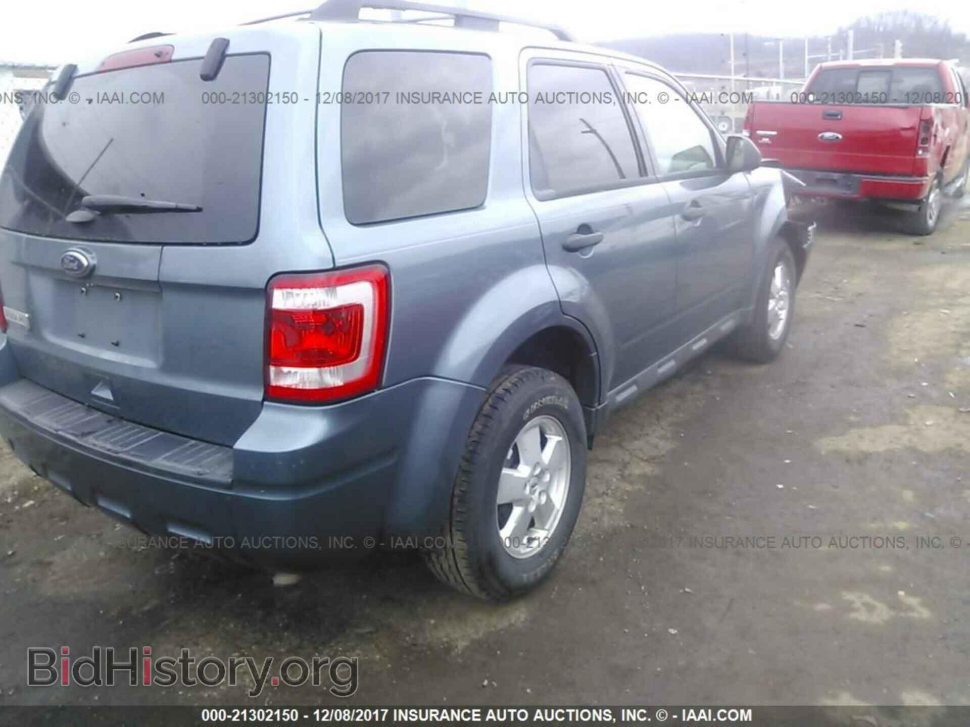 2012 Ford Escape - VIN: 1FMCU0D75CKA37784 - Photo 4