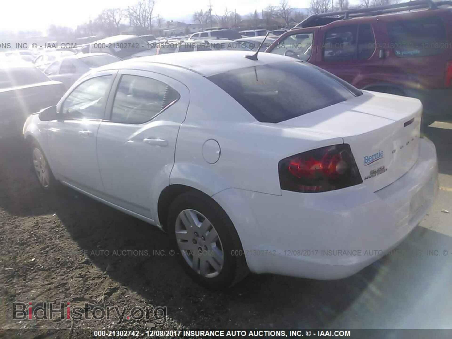 2011 Dodge Avenger - VIN: 1B3BD4FB8BN548641 - Фото 3