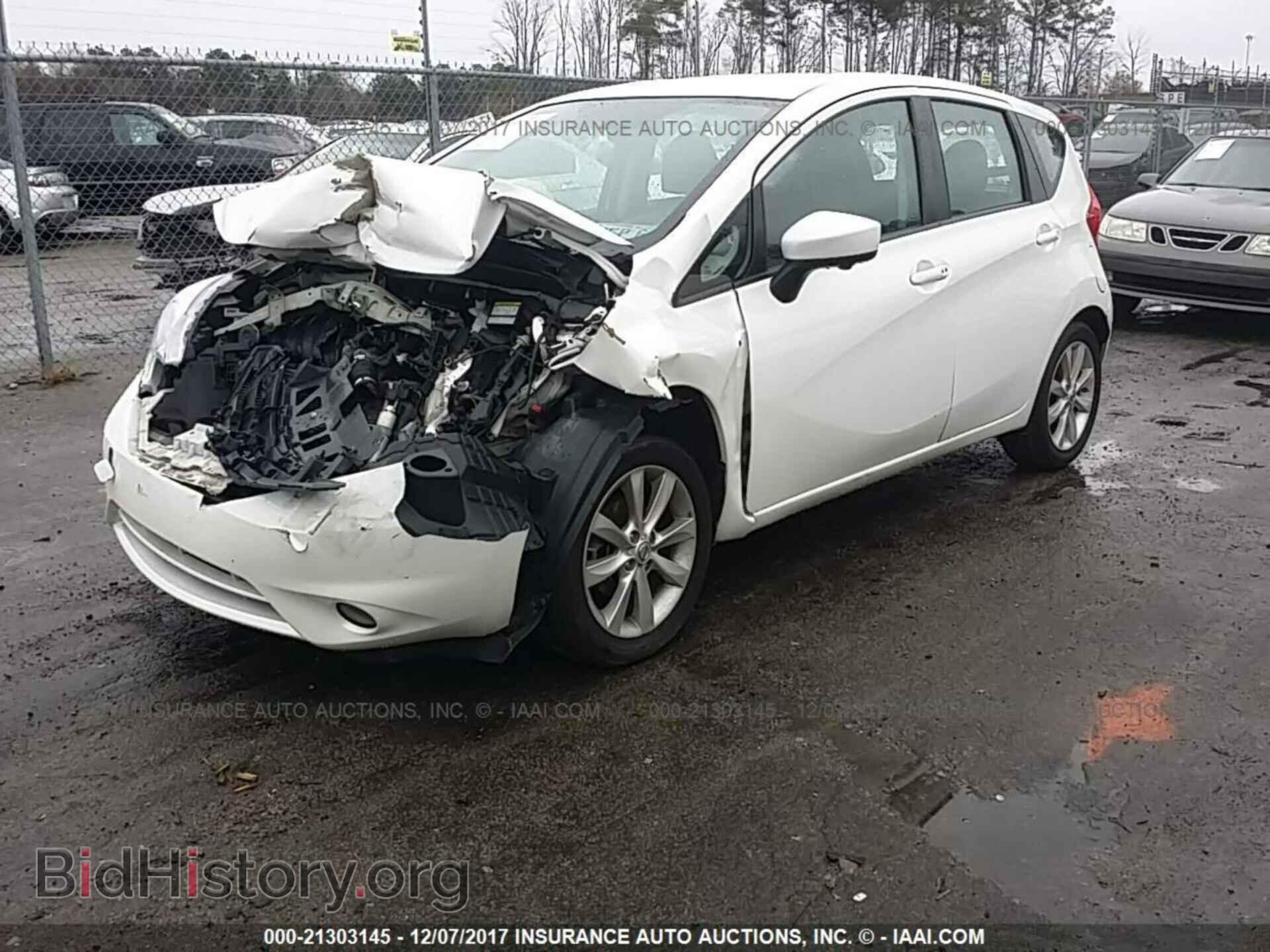 2015 Nissan Versa note - VIN: 3N1CE2CP0FL407138 - Photo 2