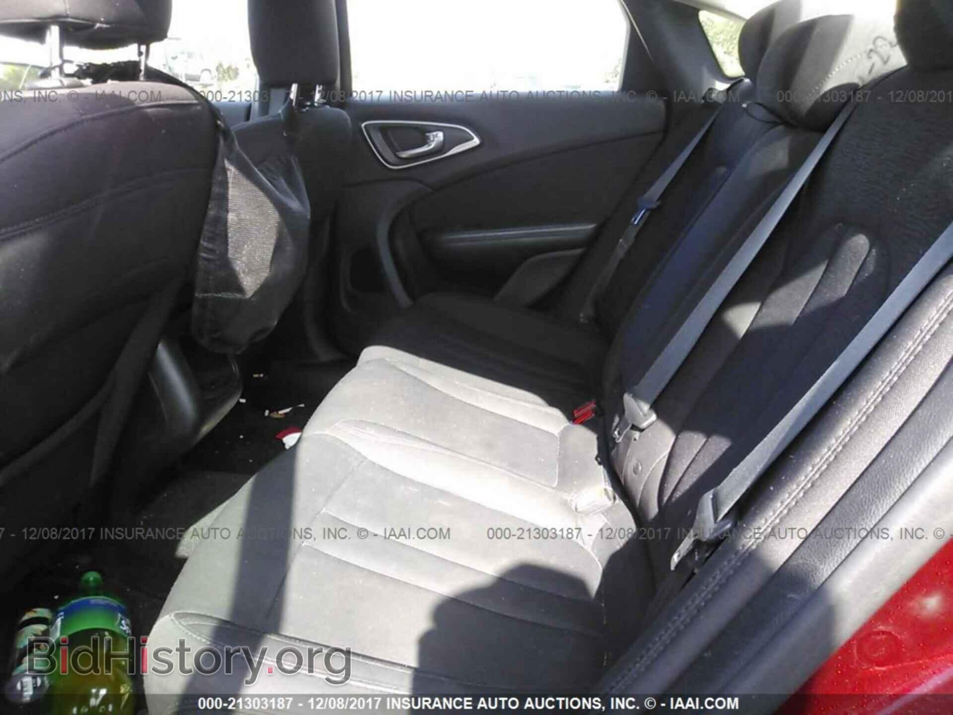 2015 Chrysler 200 - VIN: 1C3CCCABXFN580475 - Photo 8