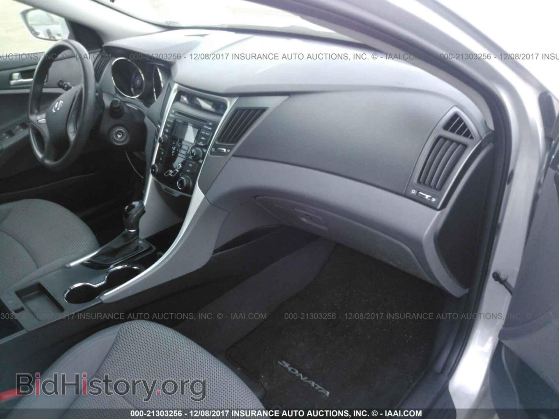 2012 Hyundai Sonata - VIN: 5NPEB4AC2CH334103 - Photo 5
