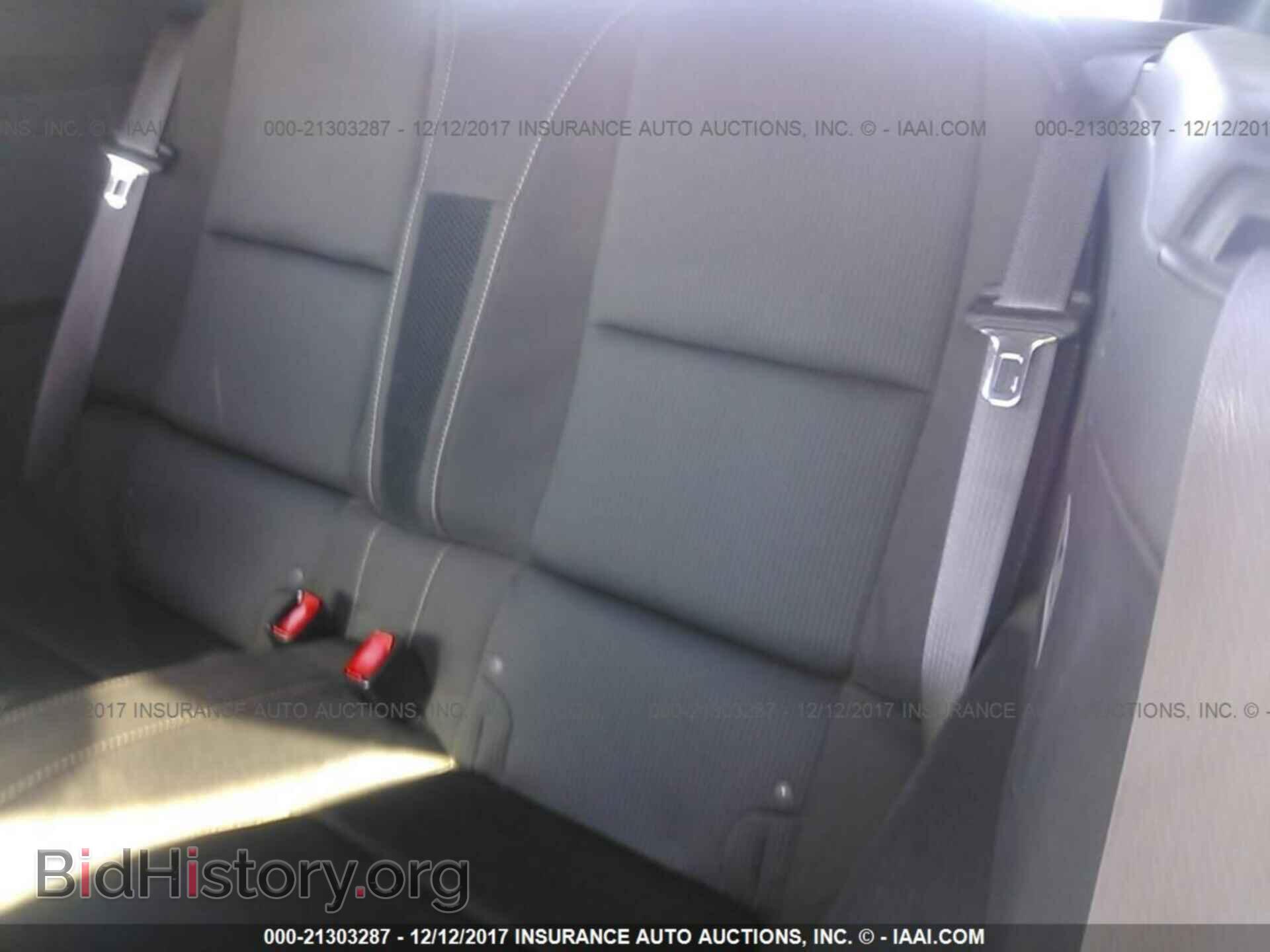 2011 Chevrolet Camaro - VIN: 2G1FF3DD8B9212198 - Фото 8