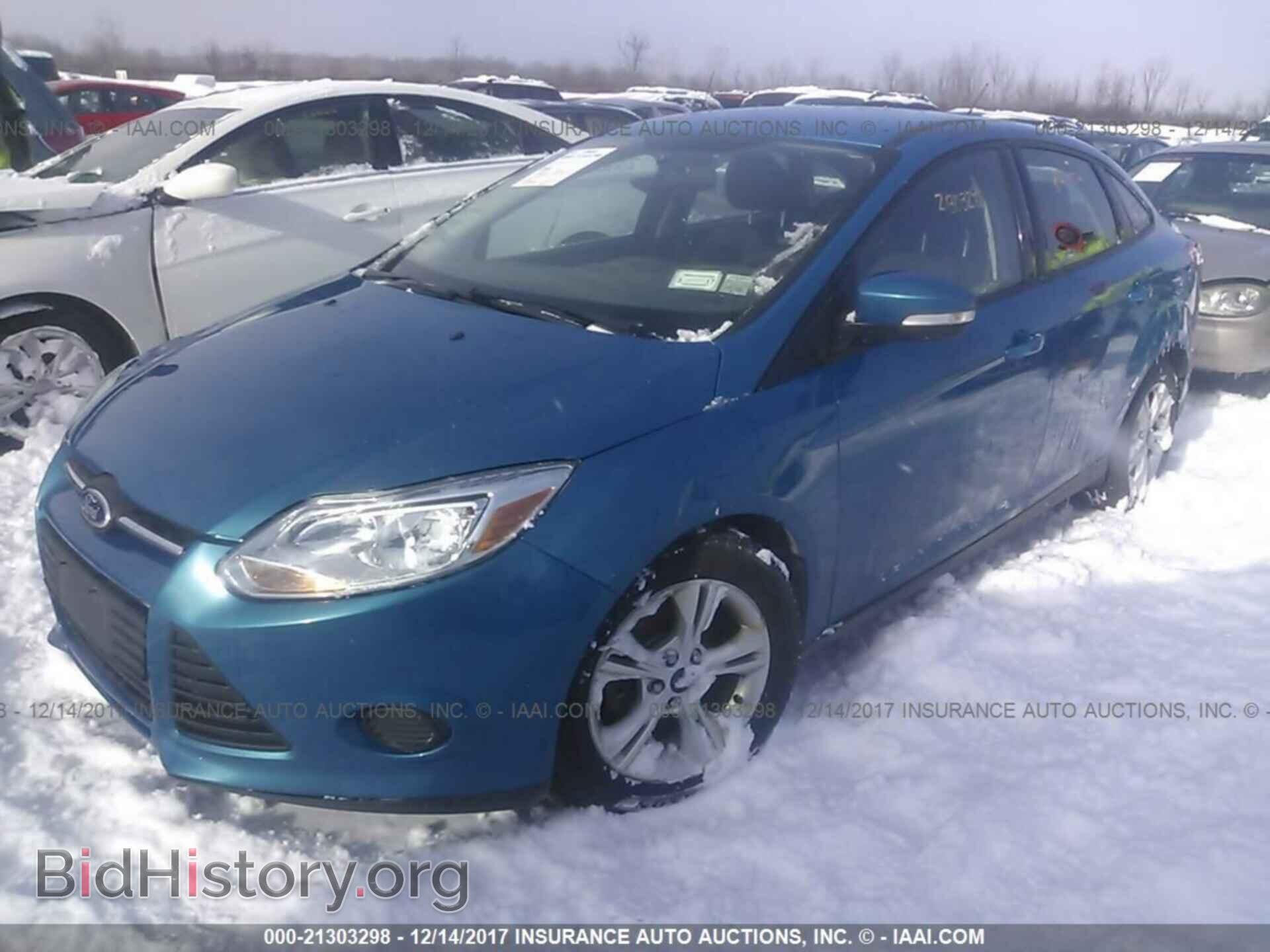 2014 Ford Focus - VIN: 1FADP3F24EL160420 - Photo 2