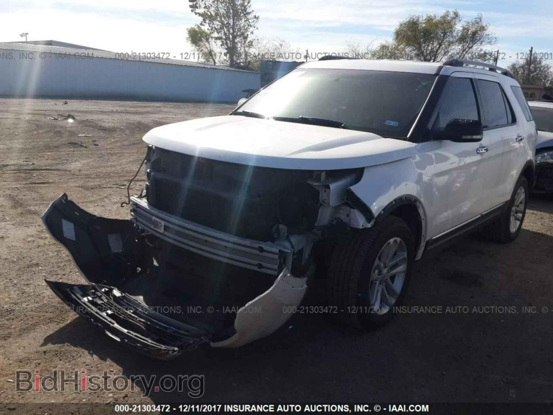 2012 Ford Explorer - VIN: 1FMHK7D92CGA01530 - Photo 2