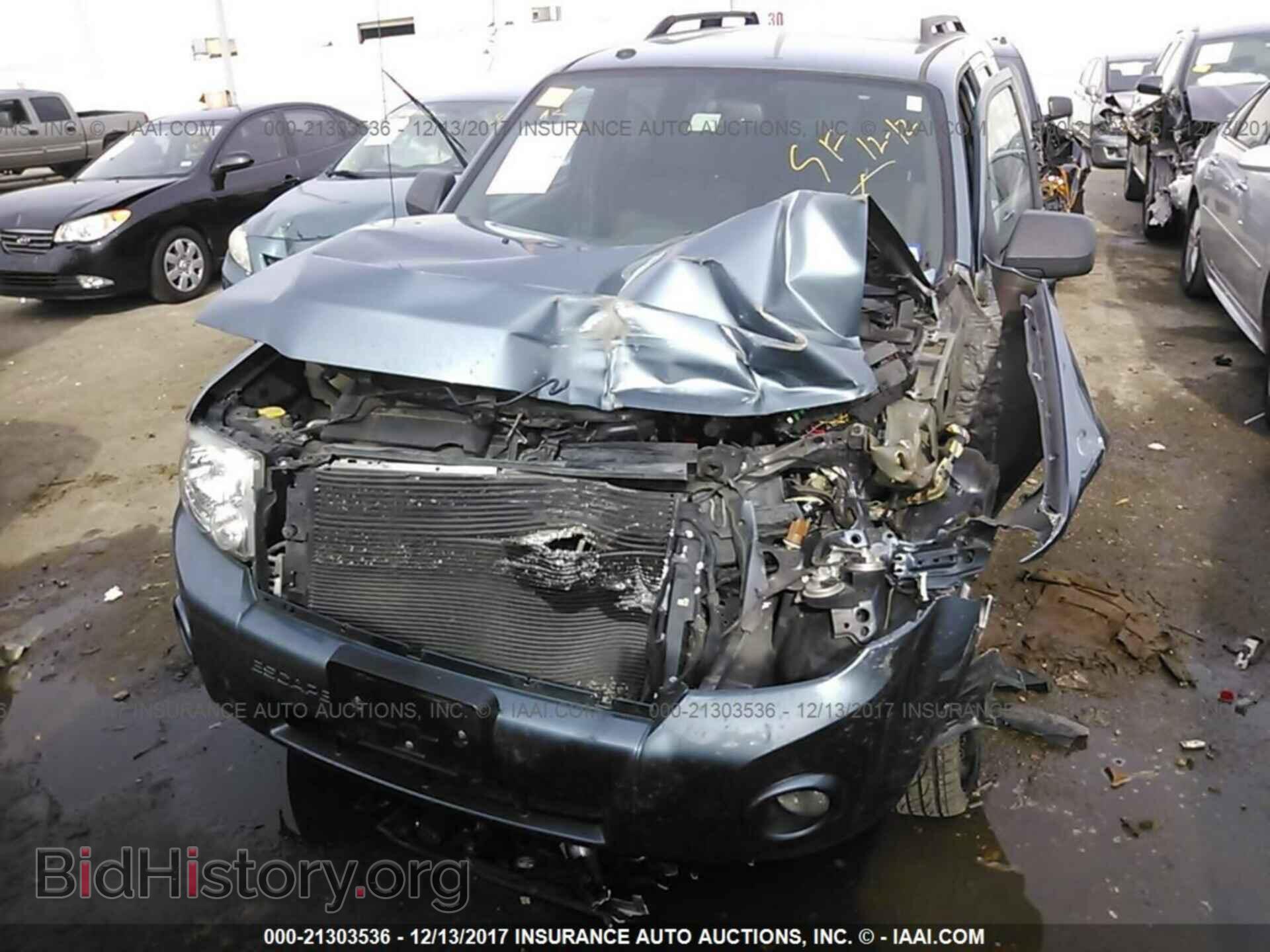 2011 Ford Escape - VIN: 1FMCU0DG3BKC51199 - Фото 6