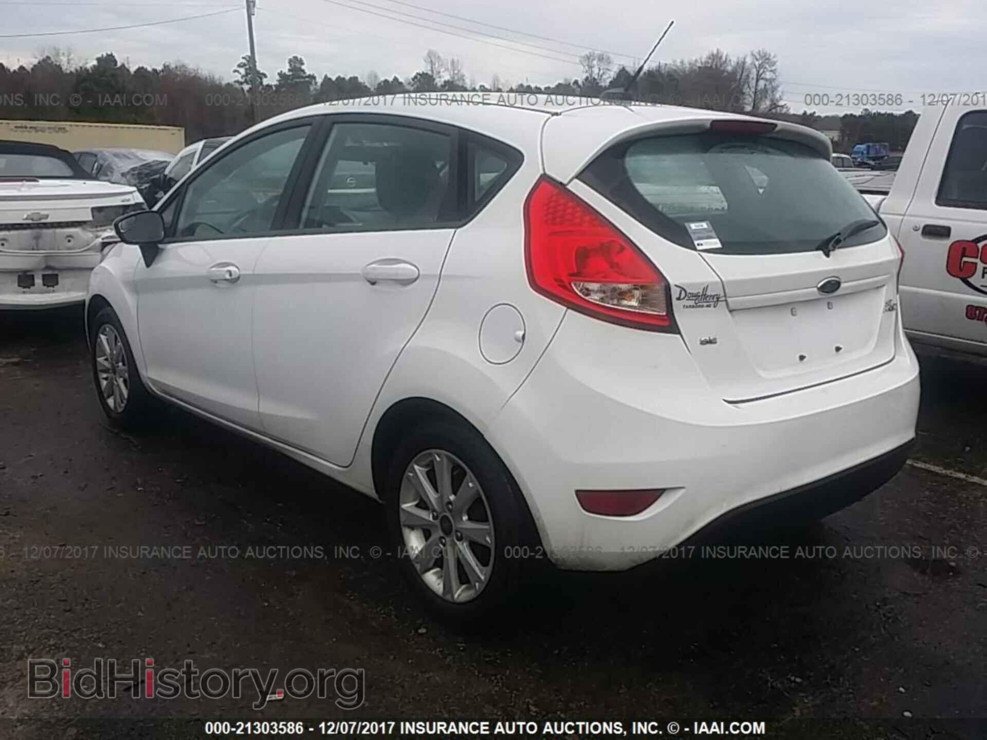 2012 Ford Fiesta - VIN: 3FADP4EJ5CM152644 - Фото 3